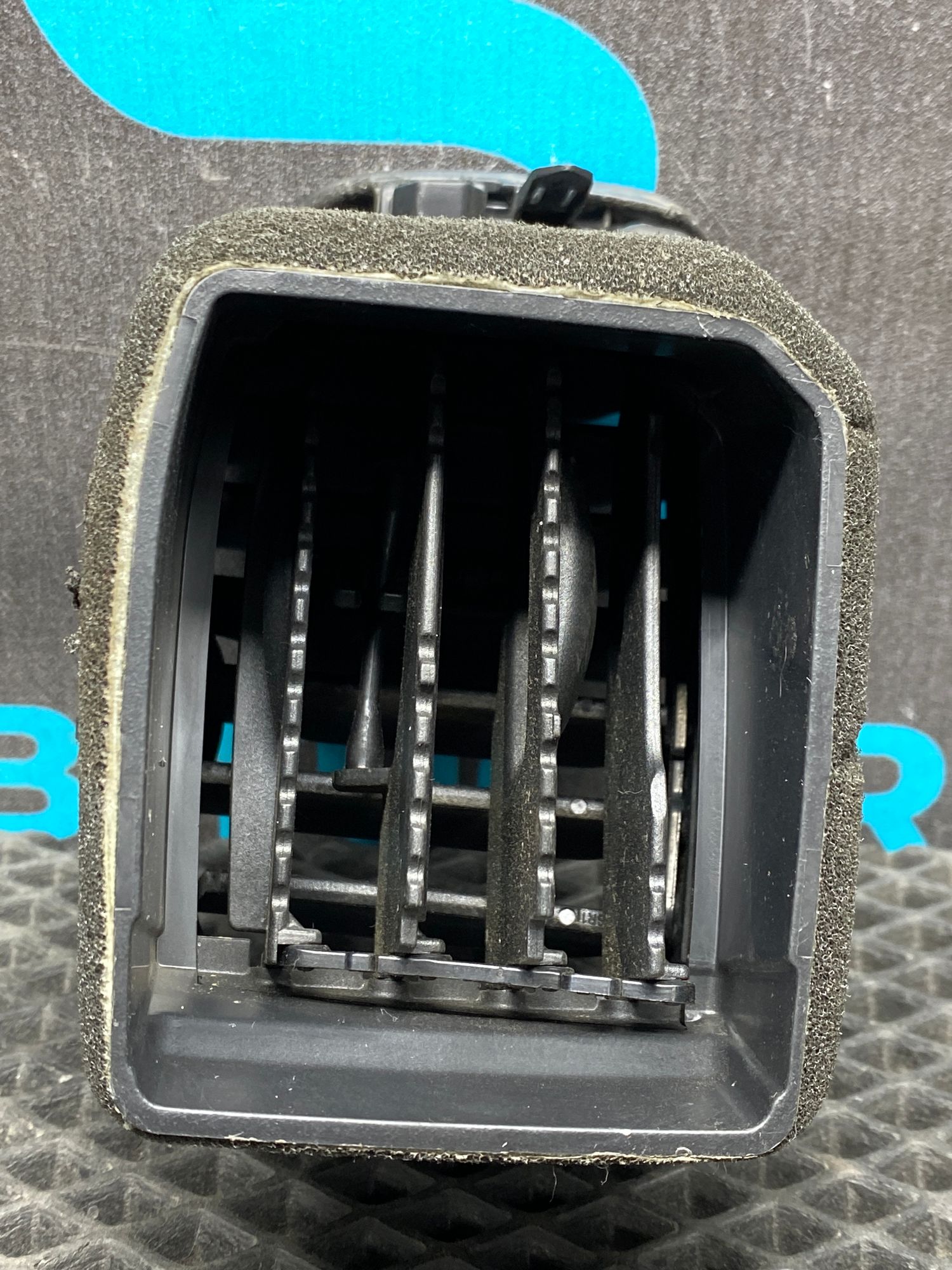 Б/У Дефлектор обдува салона Kia Rio 4 (G4FG) 1.6L AT 2021, 790 рублей, Краснодар