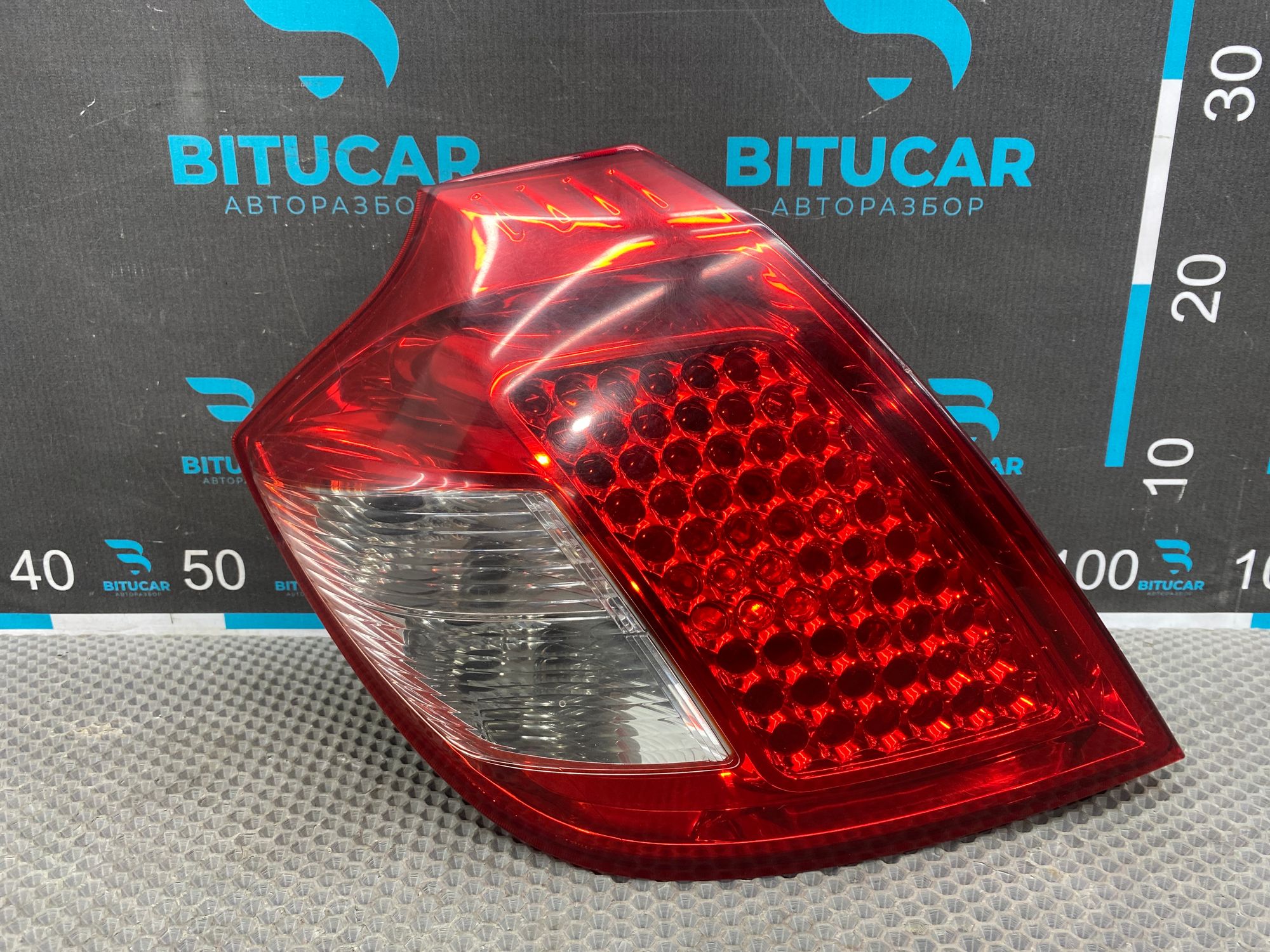 https://ycs.partsauto.market/partsauto-images/thmbs/userImages/c8f07ba63eb5b2f0f6006ea854bf8f7d/part/8586a35b-a9c3-47c9-9d48-c6b2489a720a_1766563271825.jpg