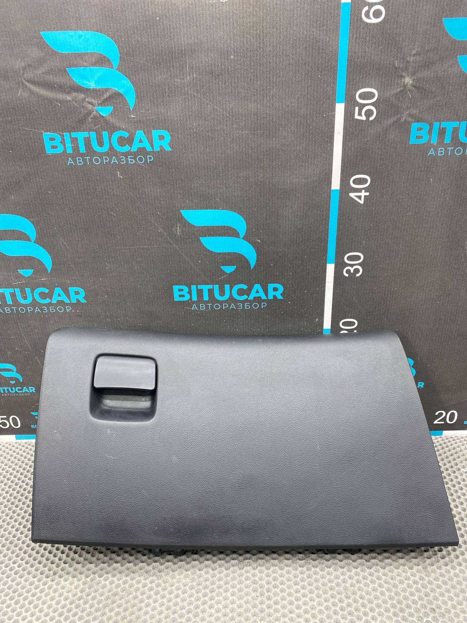 https://ycs.partsauto.market/partsauto-images/thmbs/userImages/c8f07ba63eb5b2f0f6006ea854bf8f7d/part/85d03b08-4e68-4d08-9927-a25d8ee9b66c_1767954536094.jpg