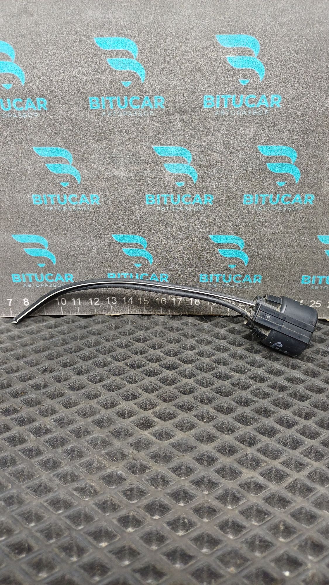 https://ycs.partsauto.market/partsauto-images/thmbs/userImages/c8f07ba63eb5b2f0f6006ea854bf8f7d/part/8655d80d-1a90-4937-80a7-018176f014ac_1777535033105.jpg