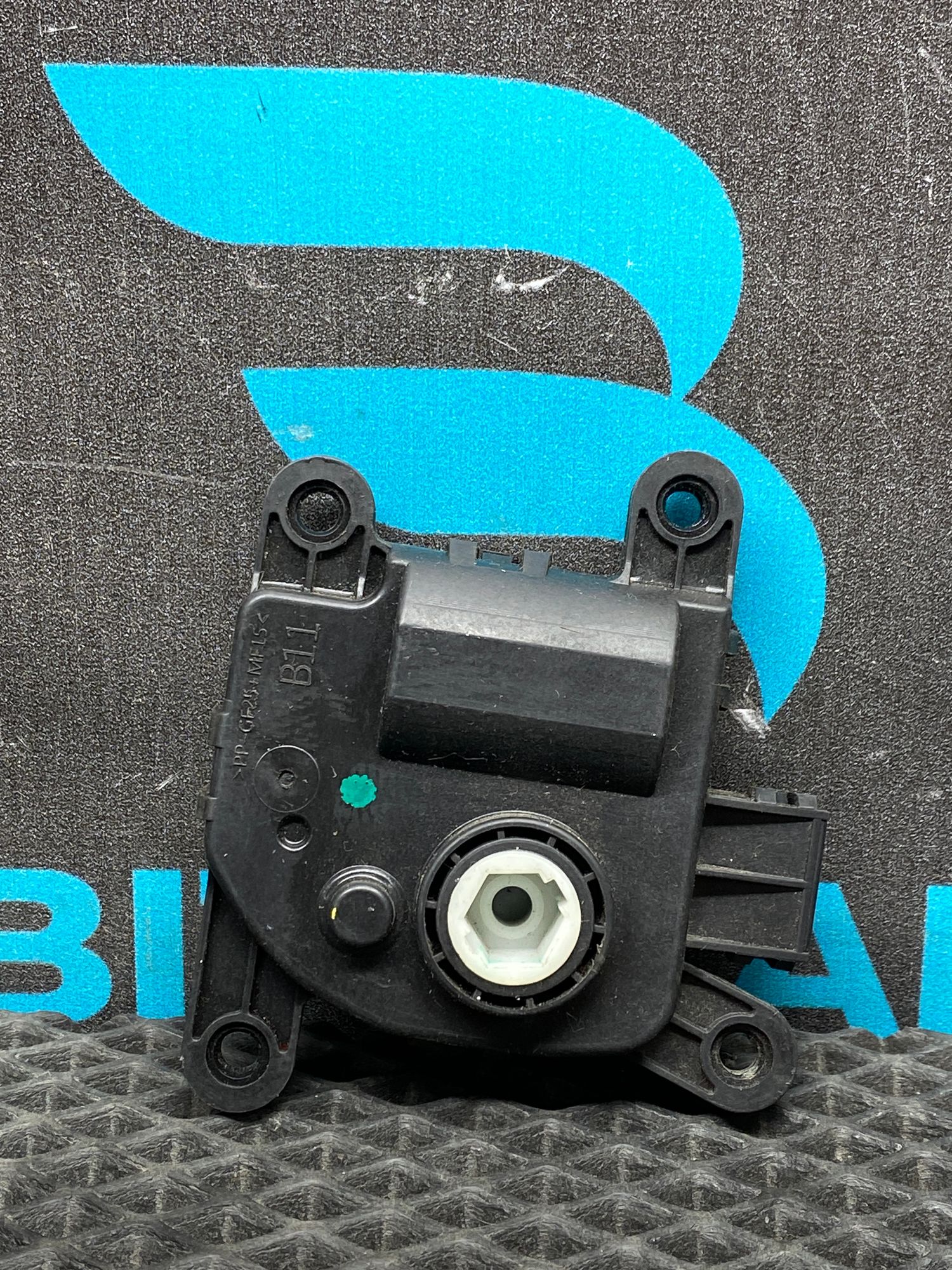 Б/У Сервопривод мотора отопителя Kia Rio 4 (G4FG) 1.6L AT 2021, 990 рублей, Краснодар