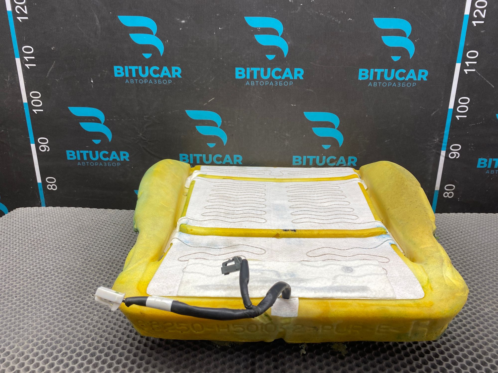 https://ycs.partsauto.market/partsauto-images/thmbs/userImages/c8f07ba63eb5b2f0f6006ea854bf8f7d/part/86e5f5f1-b767-4573-8c98-29c098e319e5_1777038549309.jpg