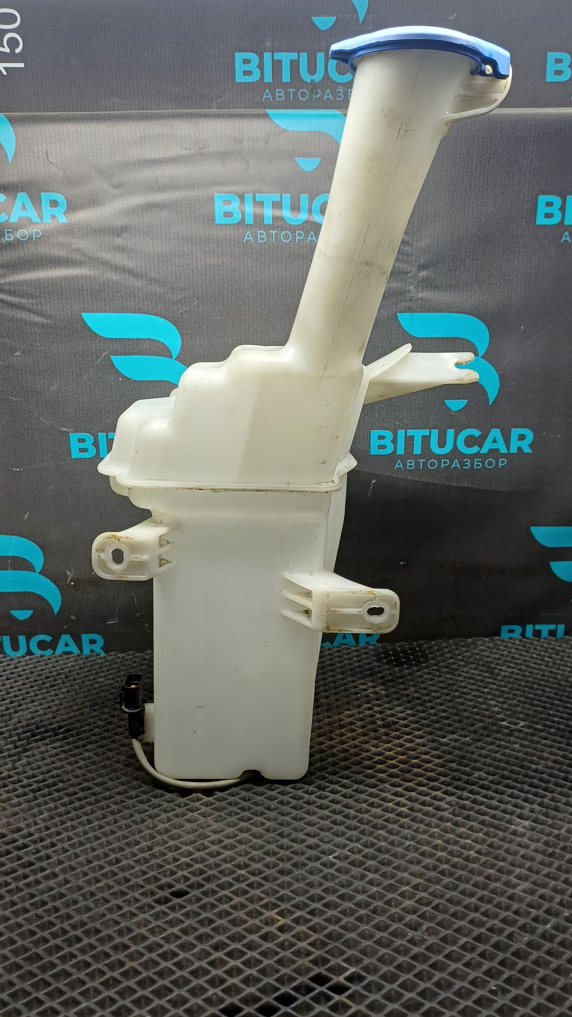 https://ycs.partsauto.market/partsauto-images/thmbs/userImages/c8f07ba63eb5b2f0f6006ea854bf8f7d/part/88e08506-2b56-4e47-b5e5-975c4fbbf261_1777277849479.jpg