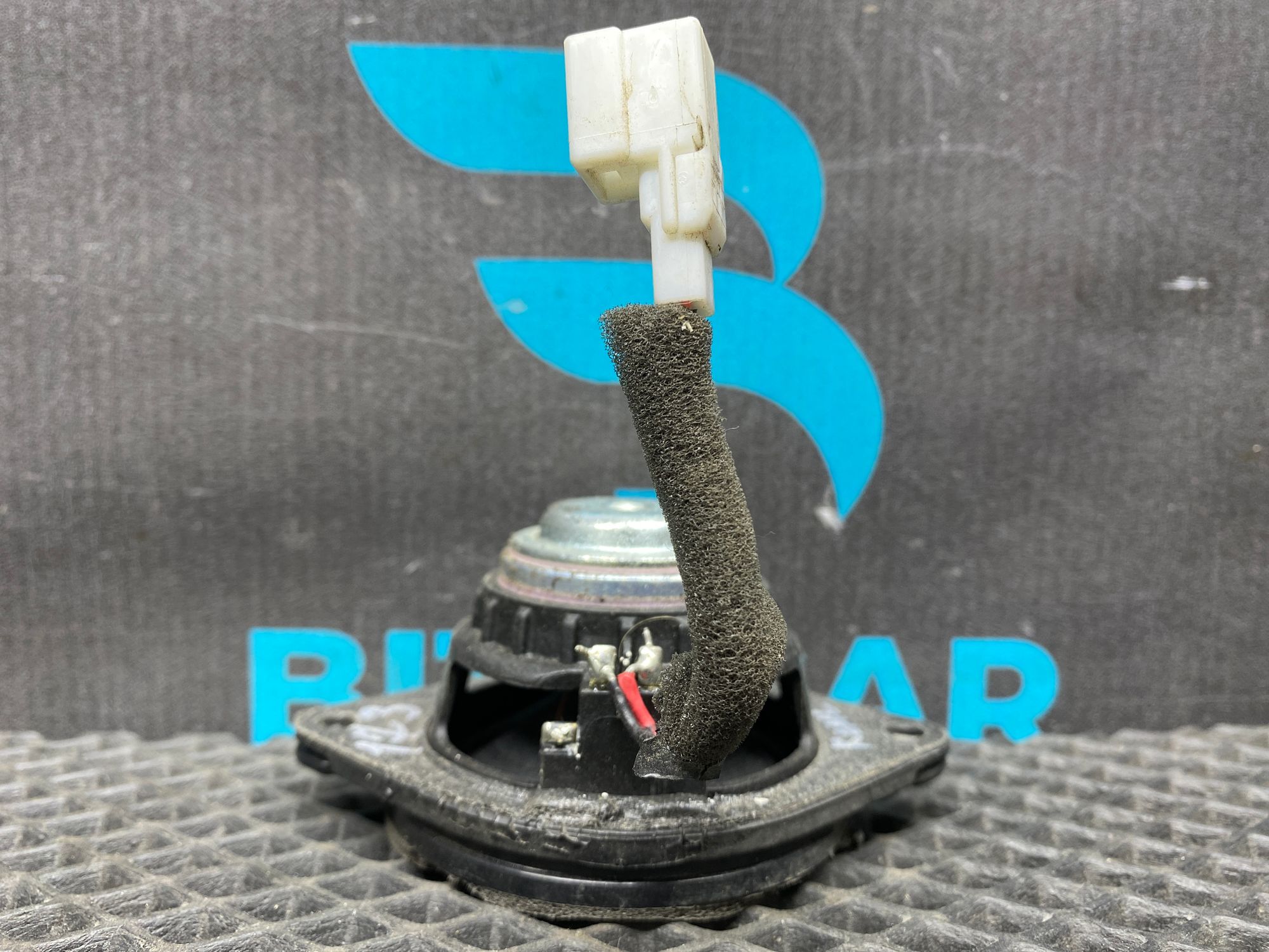 https://ycs.partsauto.market/partsauto-images/thmbs/userImages/c8f07ba63eb5b2f0f6006ea854bf8f7d/part/893bafd4-79f0-4566-992b-135fdb887a90_1776929253485.jpg