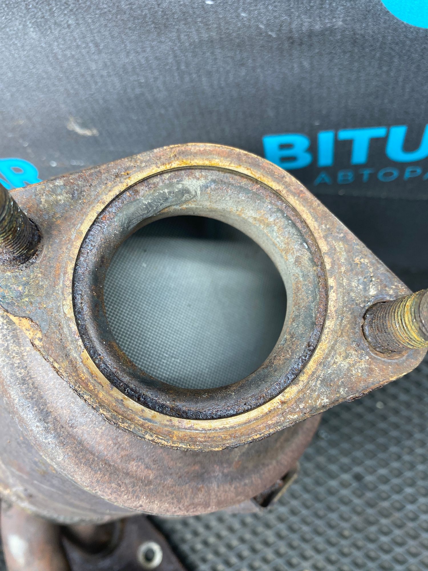 https://ycs.partsauto.market/partsauto-images/thmbs/userImages/c8f07ba63eb5b2f0f6006ea854bf8f7d/part/897160c4-4b1c-4375-b1b1-aa93ef977879_1777115417845.jpg