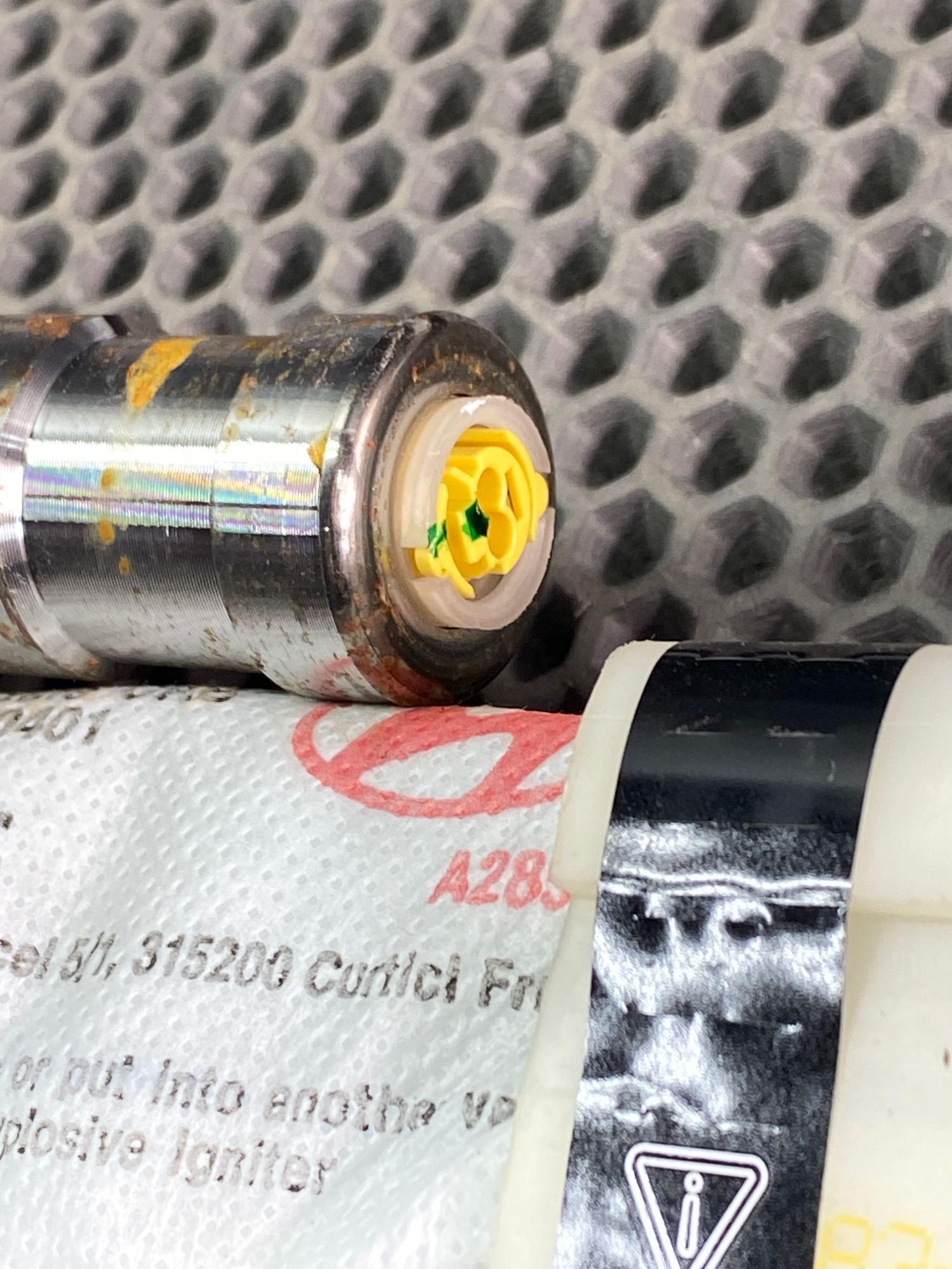 https://ycs.partsauto.market/partsauto-images/thmbs/userImages/c8f07ba63eb5b2f0f6006ea854bf8f7d/part/89c62325-b872-4060-b4db-93f6778552c3_1777544927349.jpg