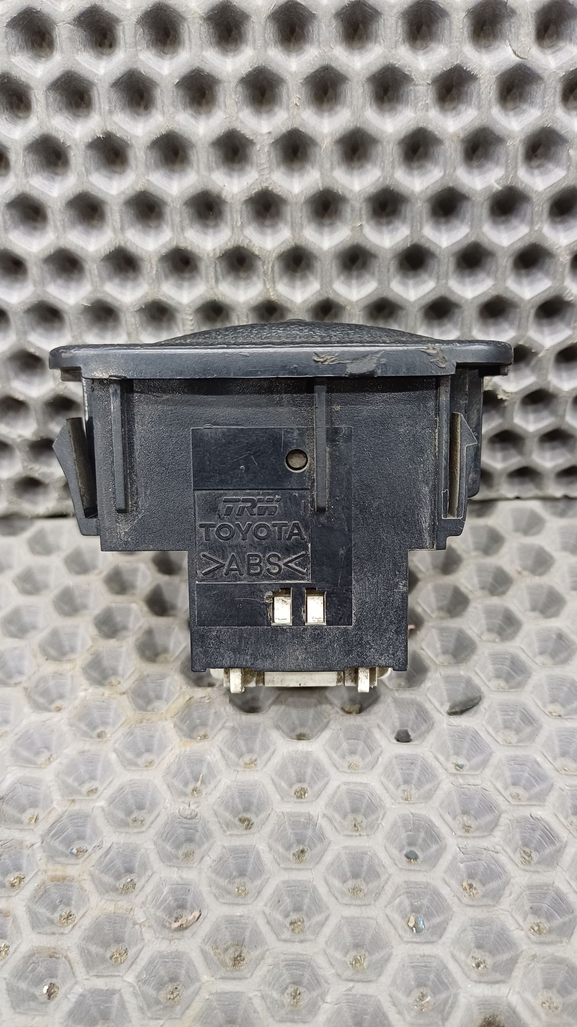 Б/У Кнопка стеклоподъемника задняя левая Toyota CARINA E 6 дорест. 1992—1996 1994 Зеленый, 499 рублей, Краснодар