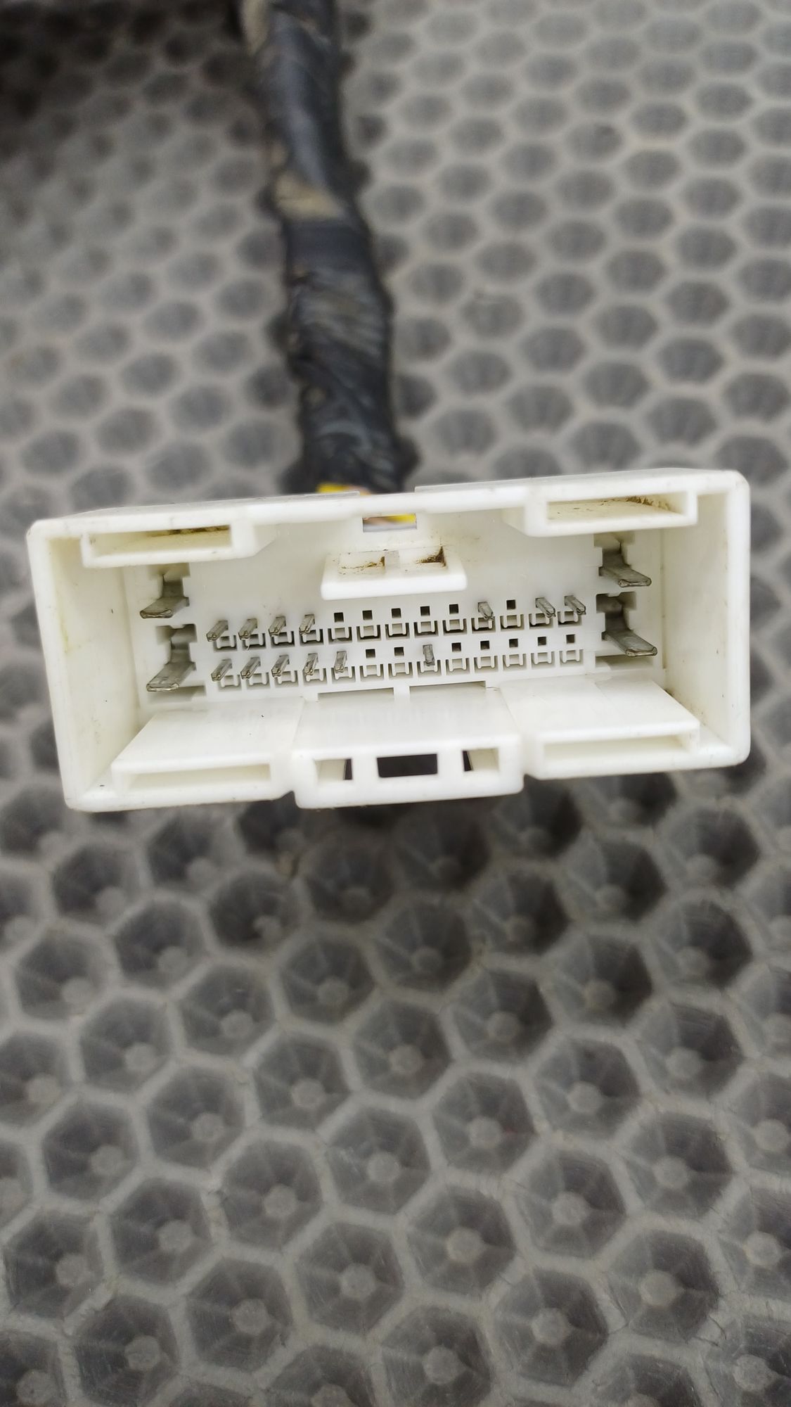 https://ycs.partsauto.market/partsauto-images/thmbs/userImages/c8f07ba63eb5b2f0f6006ea854bf8f7d/part/8b07901a-0fa9-450a-84b5-6911d8778993_1777372746128.jpg
