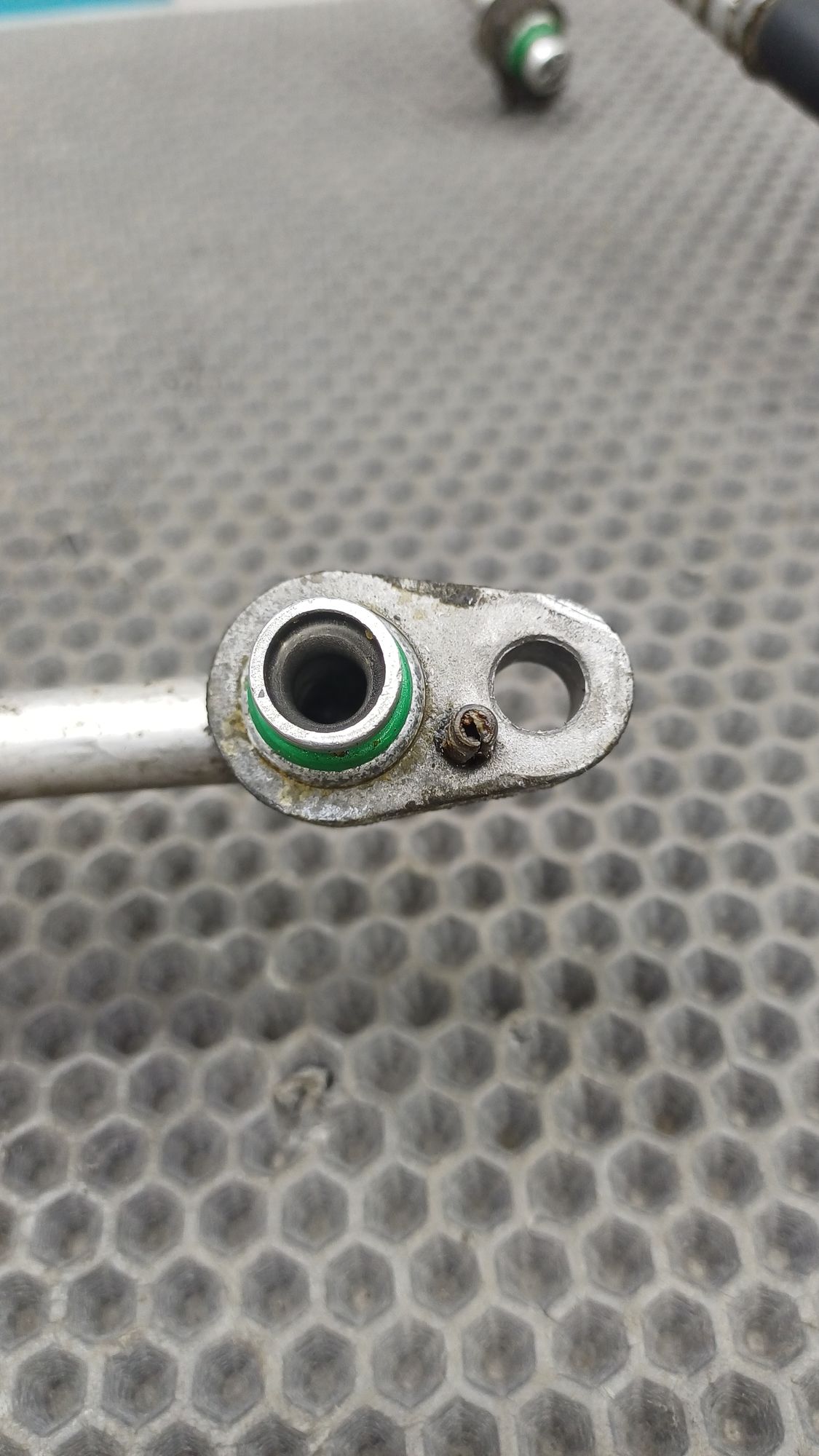 https://ycs.partsauto.market/partsauto-images/thmbs/userImages/c8f07ba63eb5b2f0f6006ea854bf8f7d/part/8bb32b16-0d37-40e0-9bc0-db349b064b06_1777303926493.jpg