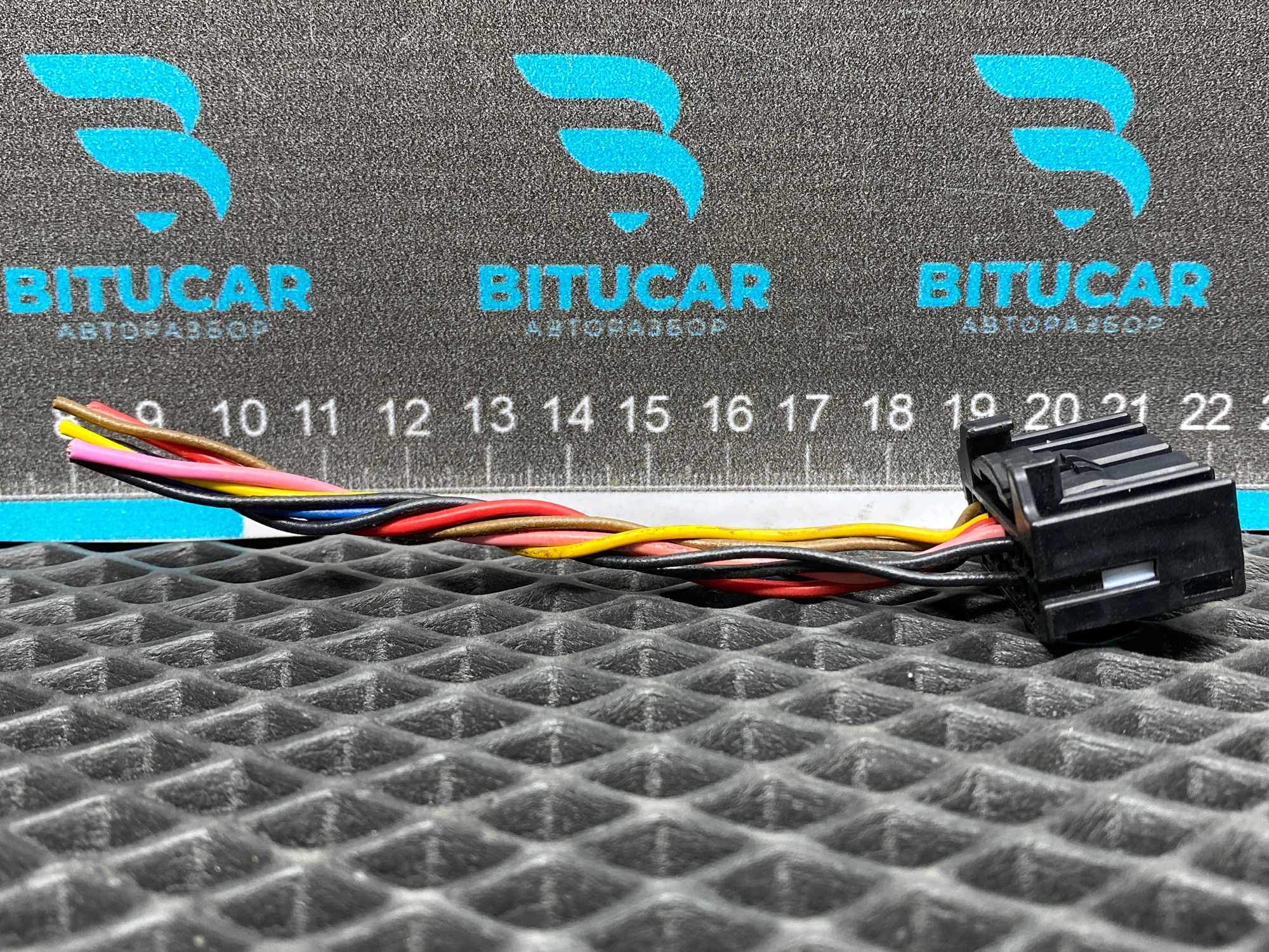 https://ycs.partsauto.market/partsauto-images/thmbs/userImages/c8f07ba63eb5b2f0f6006ea854bf8f7d/part/8bf02cd7-97a9-4f60-9c16-31df880b4209_1777710768160.jpg