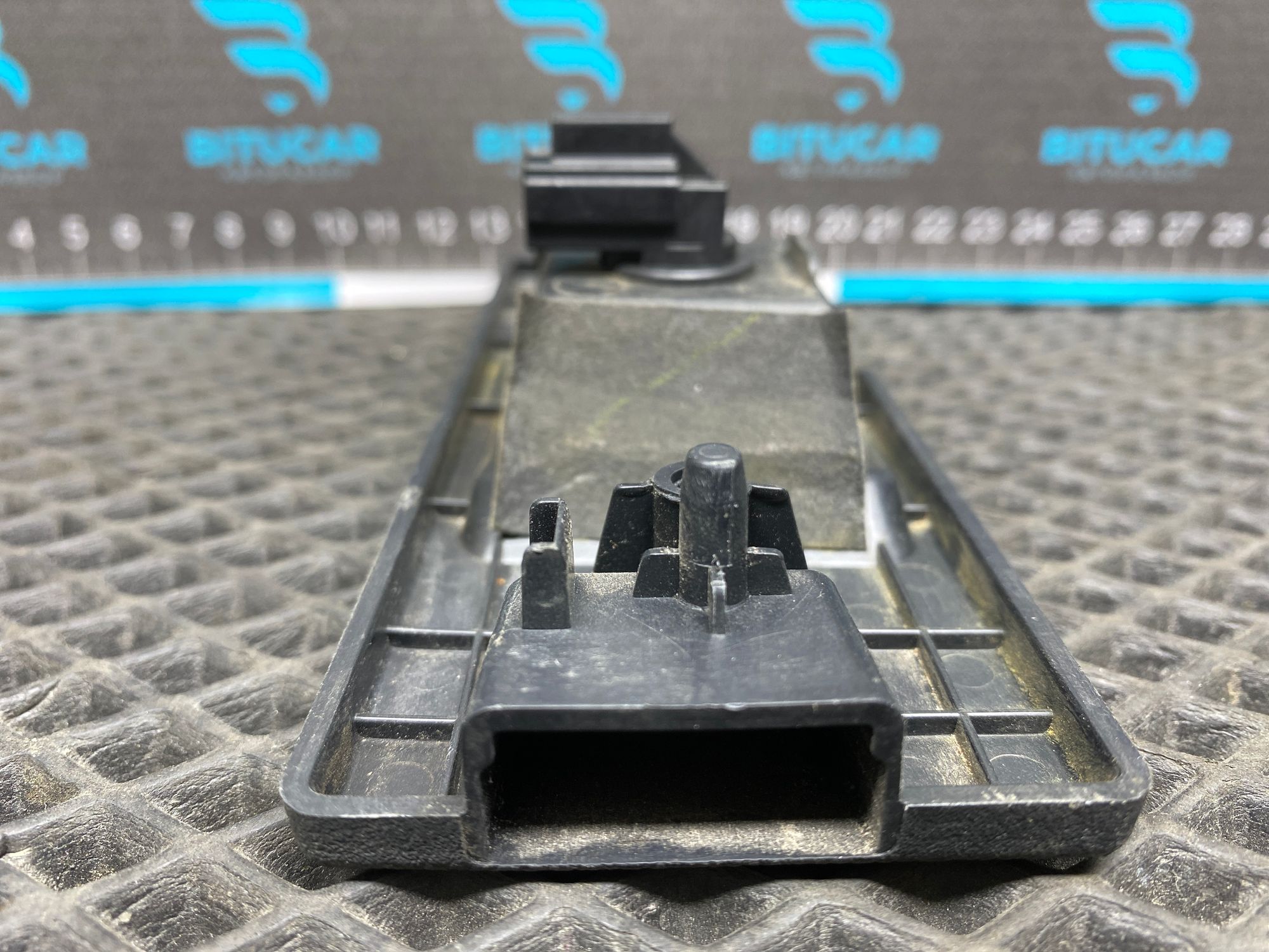 https://ycs.partsauto.market/partsauto-images/thmbs/userImages/c8f07ba63eb5b2f0f6006ea854bf8f7d/part/8c1dad6c-687f-4a30-9bc4-dfbc50508716_1777705400003.jpg
