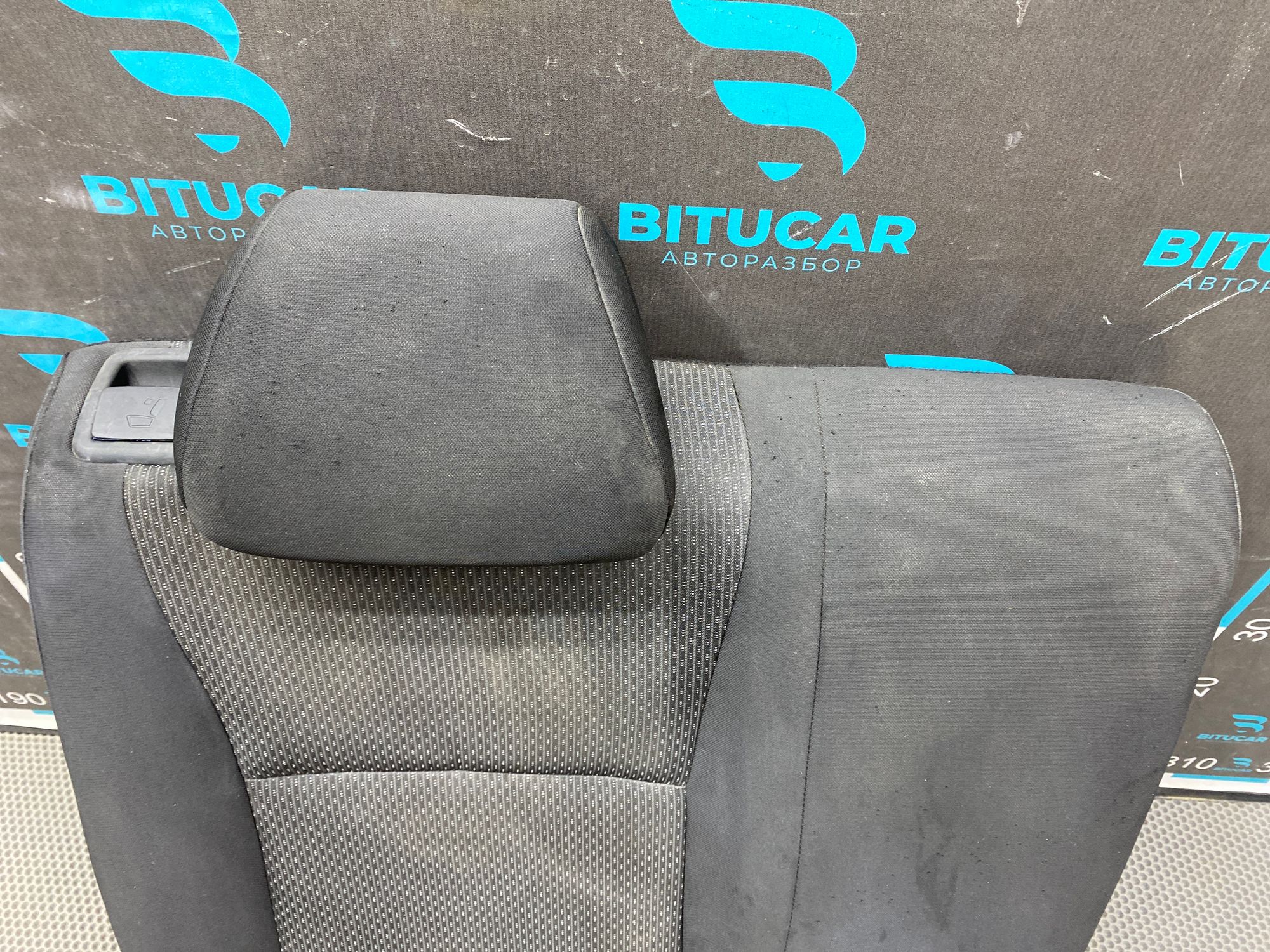 https://ycs.partsauto.market/partsauto-images/thmbs/userImages/c8f07ba63eb5b2f0f6006ea854bf8f7d/part/8c26509c-89f2-427f-9dde-c7de5f439633_1777035110912.jpg