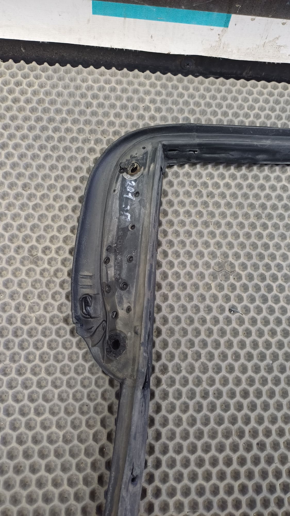 https://ycs.partsauto.market/partsauto-images/thmbs/userImages/c8f07ba63eb5b2f0f6006ea854bf8f7d/part/8c61227b-751c-41b5-9721-18029228519c_1777202643715.jpg