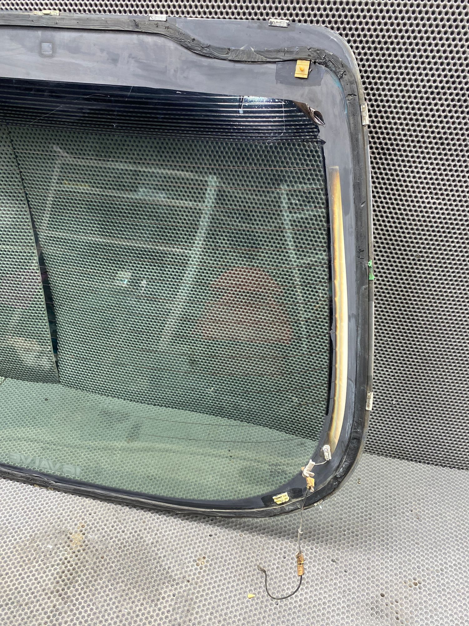 Б/У Стекло заднее Toyota CARINA E 6 дорест. 1992—1996 1994 Зеленый, 5490 рублей, Краснодар