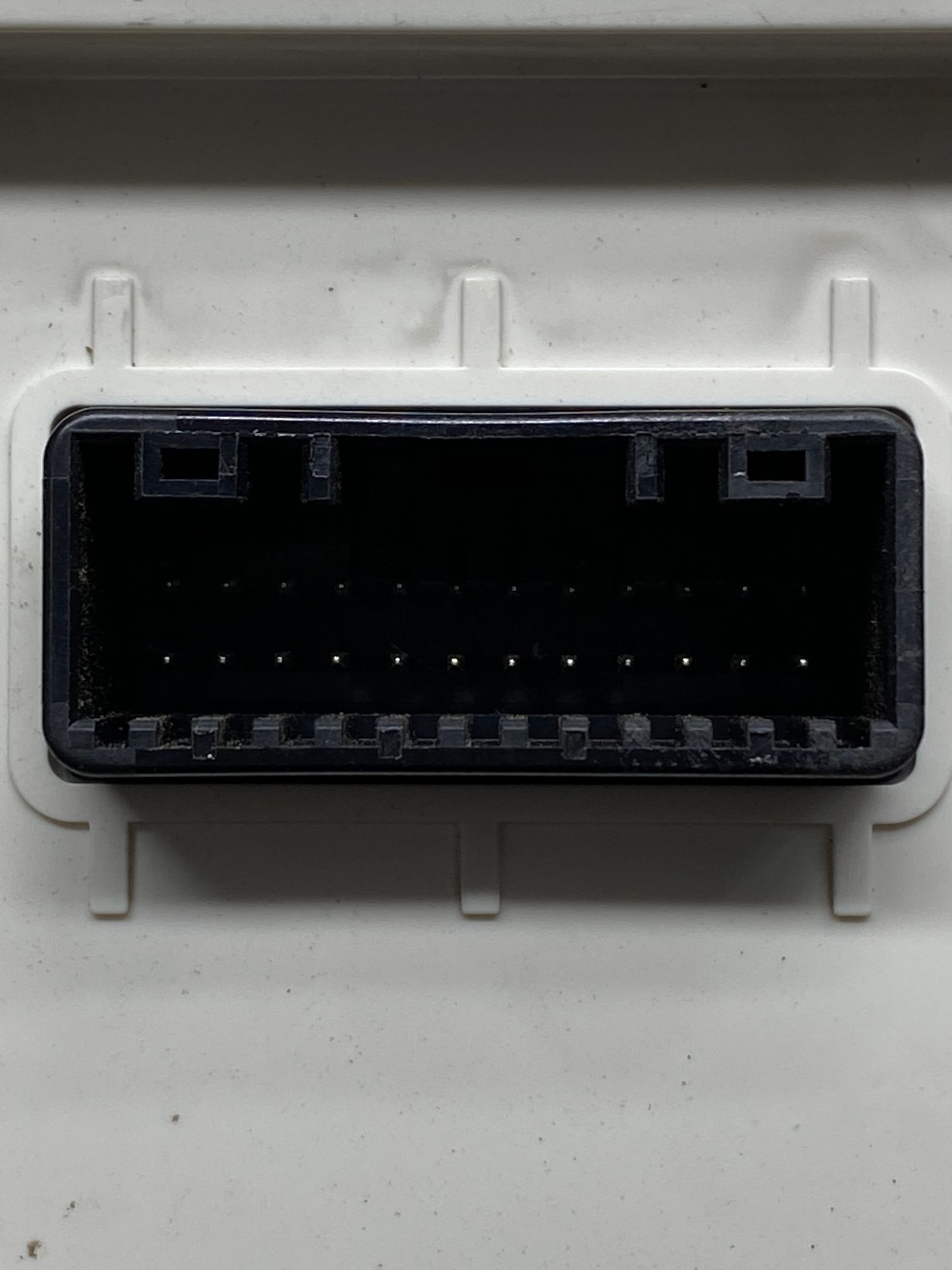 https://ycs.partsauto.market/partsauto-images/thmbs/userImages/c8f07ba63eb5b2f0f6006ea854bf8f7d/part/8f65568f-bd76-4af2-81ca-056be6c74590_1777622288979.jpg
