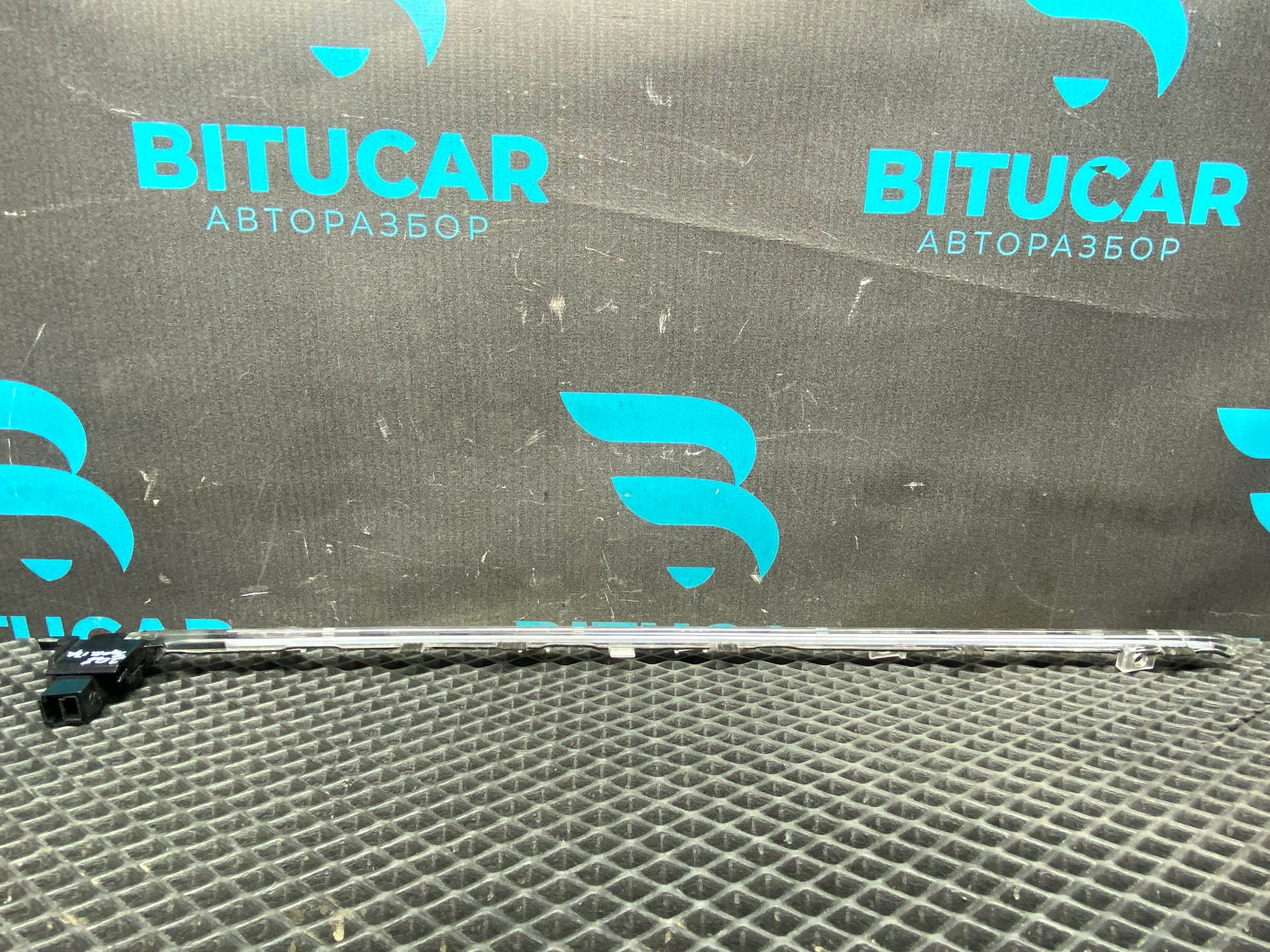 https://ycs.partsauto.market/partsauto-images/thmbs/userImages/c8f07ba63eb5b2f0f6006ea854bf8f7d/part/8fb36ccb-4fe8-4d85-a0bb-77a07dc89de4_1777718855366.jpg