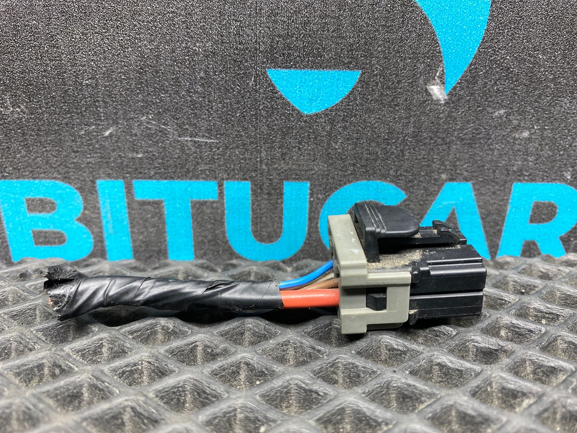 Б/У Фишка резистора отопителя  Kia Rio 4 (G4FG) 1.6L AT 2021, 499 рублей, Краснодар