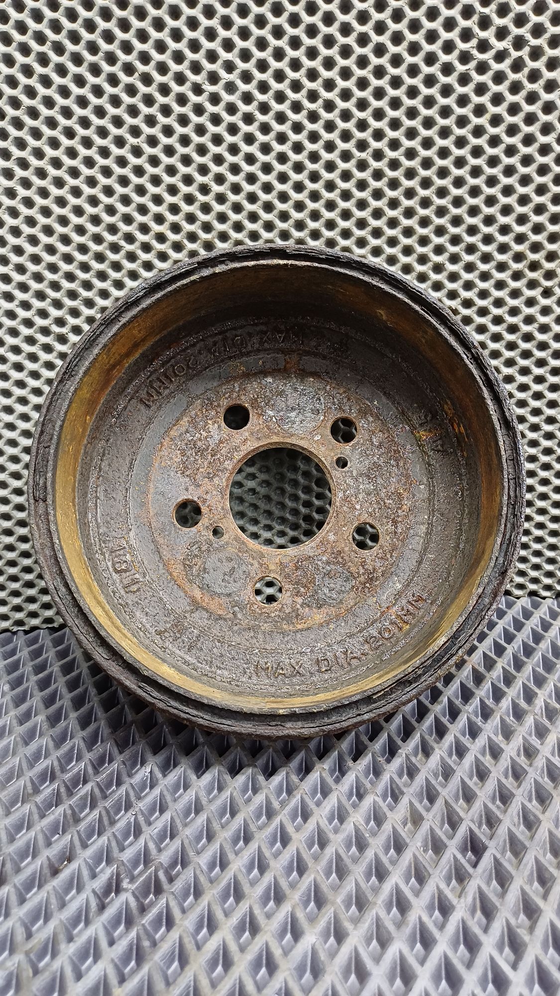 Б/У Барабан тормозной задний Toyota CARINA E 6 дорест. 1992—1996 1994 Зеленый, 990 рублей, Краснодар