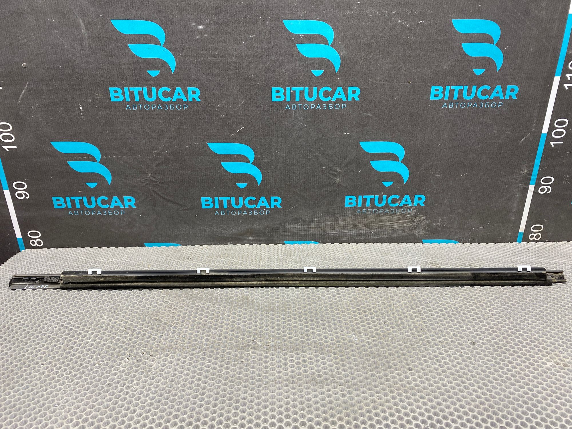 https://ycs.partsauto.market/partsauto-images/thmbs/userImages/c8f07ba63eb5b2f0f6006ea854bf8f7d/part/90c19224-21f8-4717-80f9-98f1095e4444_1777031409792.jpg