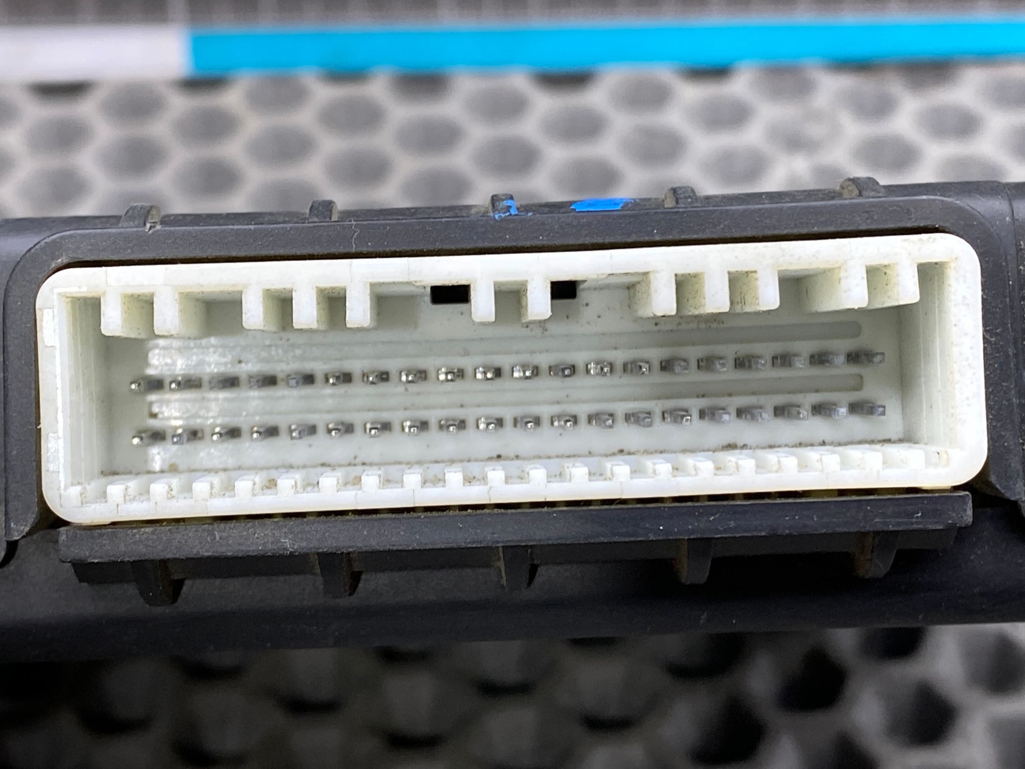 https://ycs.partsauto.market/partsauto-images/thmbs/userImages/c8f07ba63eb5b2f0f6006ea854bf8f7d/part/90d0a17a-667a-43c2-a11b-09ba90490c98_1777806226807.jpg