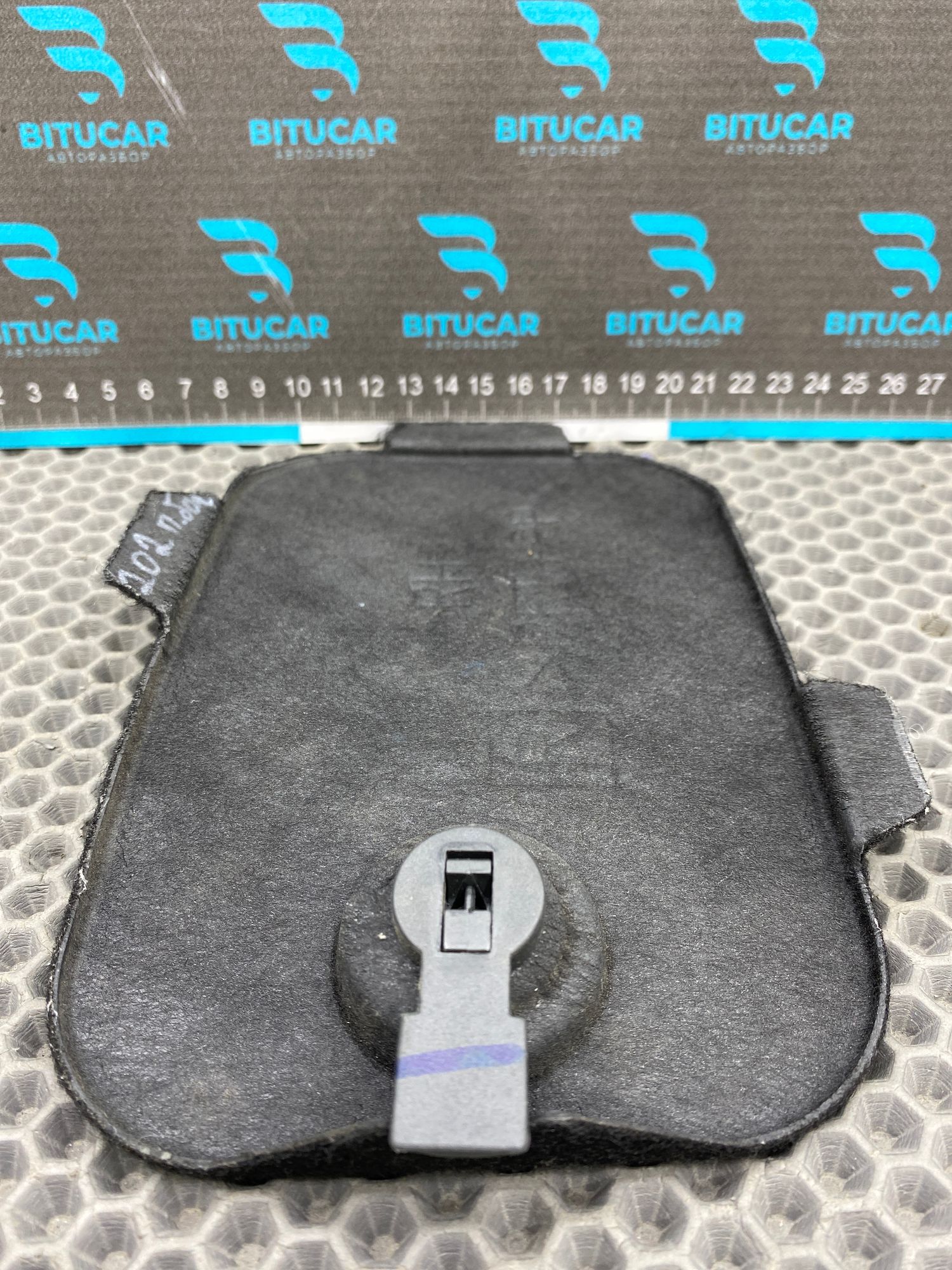 https://ycs.partsauto.market/partsauto-images/thmbs/userImages/c8f07ba63eb5b2f0f6006ea854bf8f7d/part/90d693f4-ba48-468f-87ba-209768693bbc_1777799786678.jpg