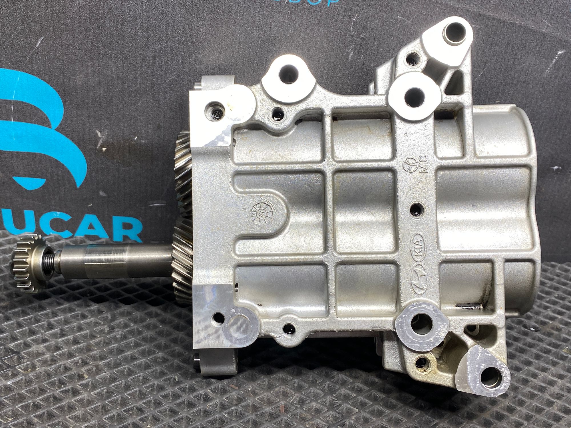 https://ycs.partsauto.market/partsauto-images/thmbs/userImages/c8f07ba63eb5b2f0f6006ea854bf8f7d/part/923c4b92-83d9-4d94-8aec-d08661f4c107_1777212080465.jpg