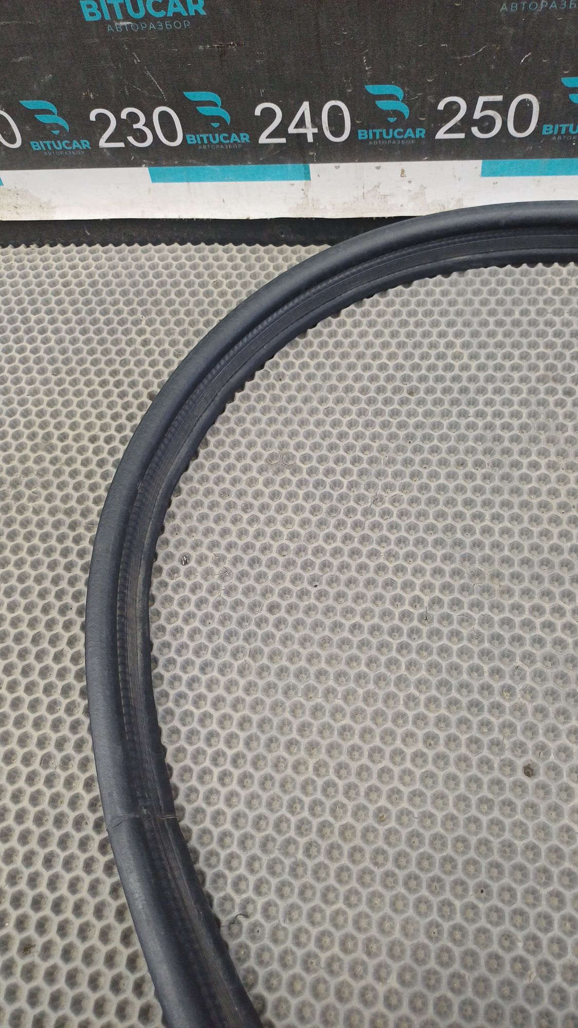 https://ycs.partsauto.market/partsauto-images/thmbs/userImages/c8f07ba63eb5b2f0f6006ea854bf8f7d/part/92d619c4-54c7-42d1-995e-8c41fd7e8ba0_1777206394411.jpg