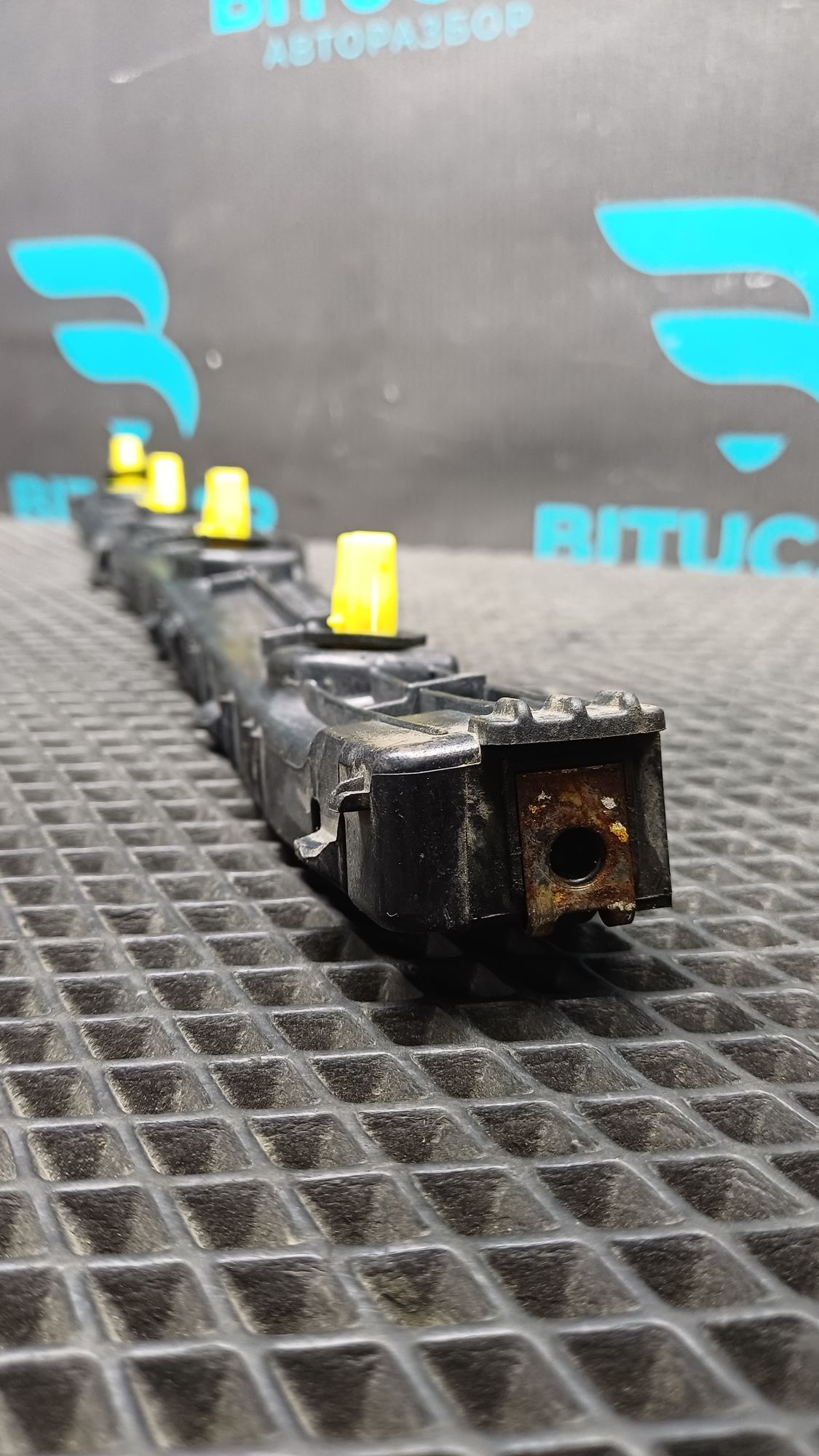https://ycs.partsauto.market/partsauto-images/thmbs/userImages/c8f07ba63eb5b2f0f6006ea854bf8f7d/part/93ac3f0a-b36c-483e-839f-5e5d773b742d_1776868754039.jpg