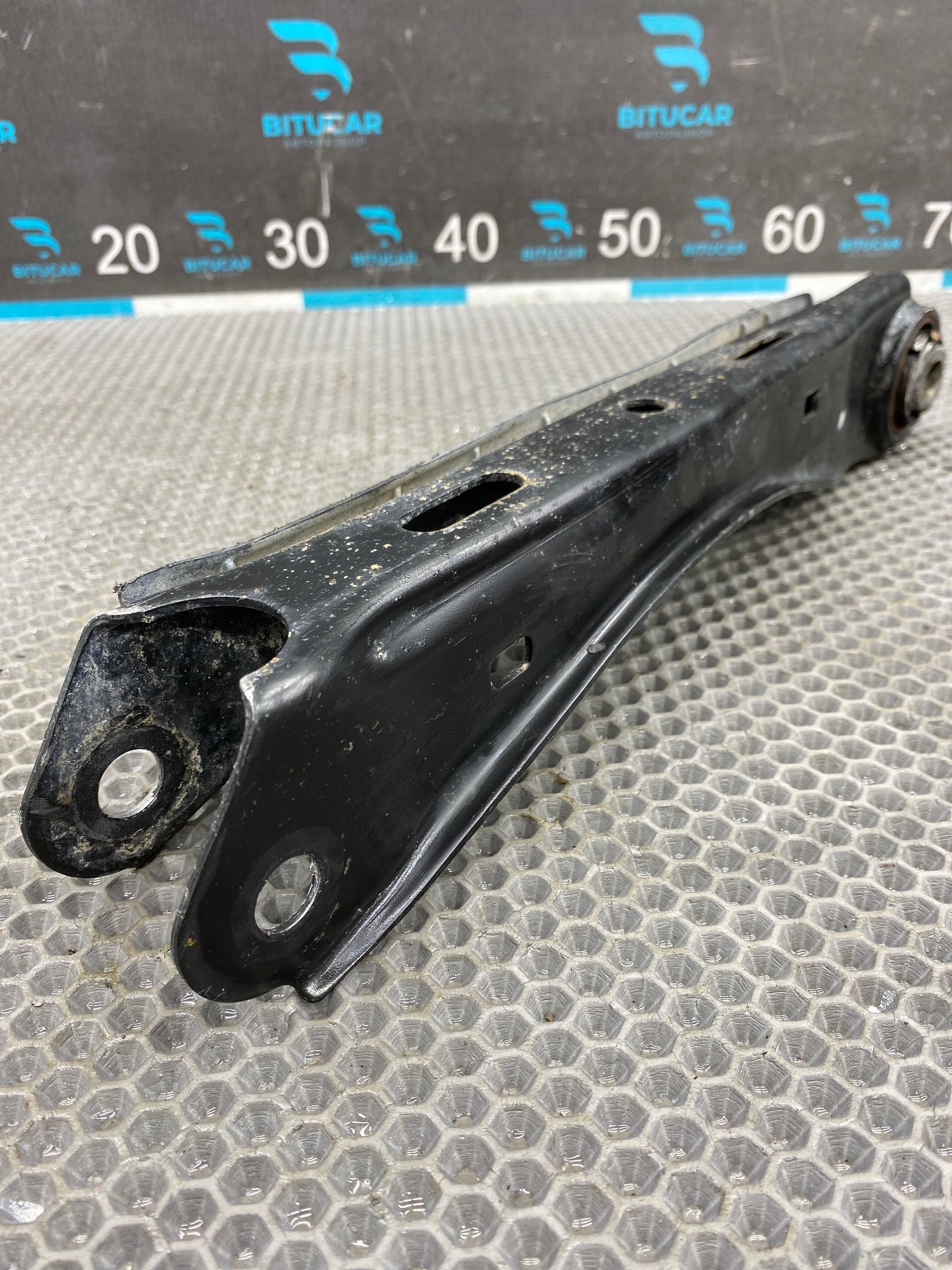 https://ycs.partsauto.market/partsauto-images/thmbs/userImages/c8f07ba63eb5b2f0f6006ea854bf8f7d/part/94ed8c53-274b-4f6b-b468-bfb5fa7101fa_1775200078185.jpg