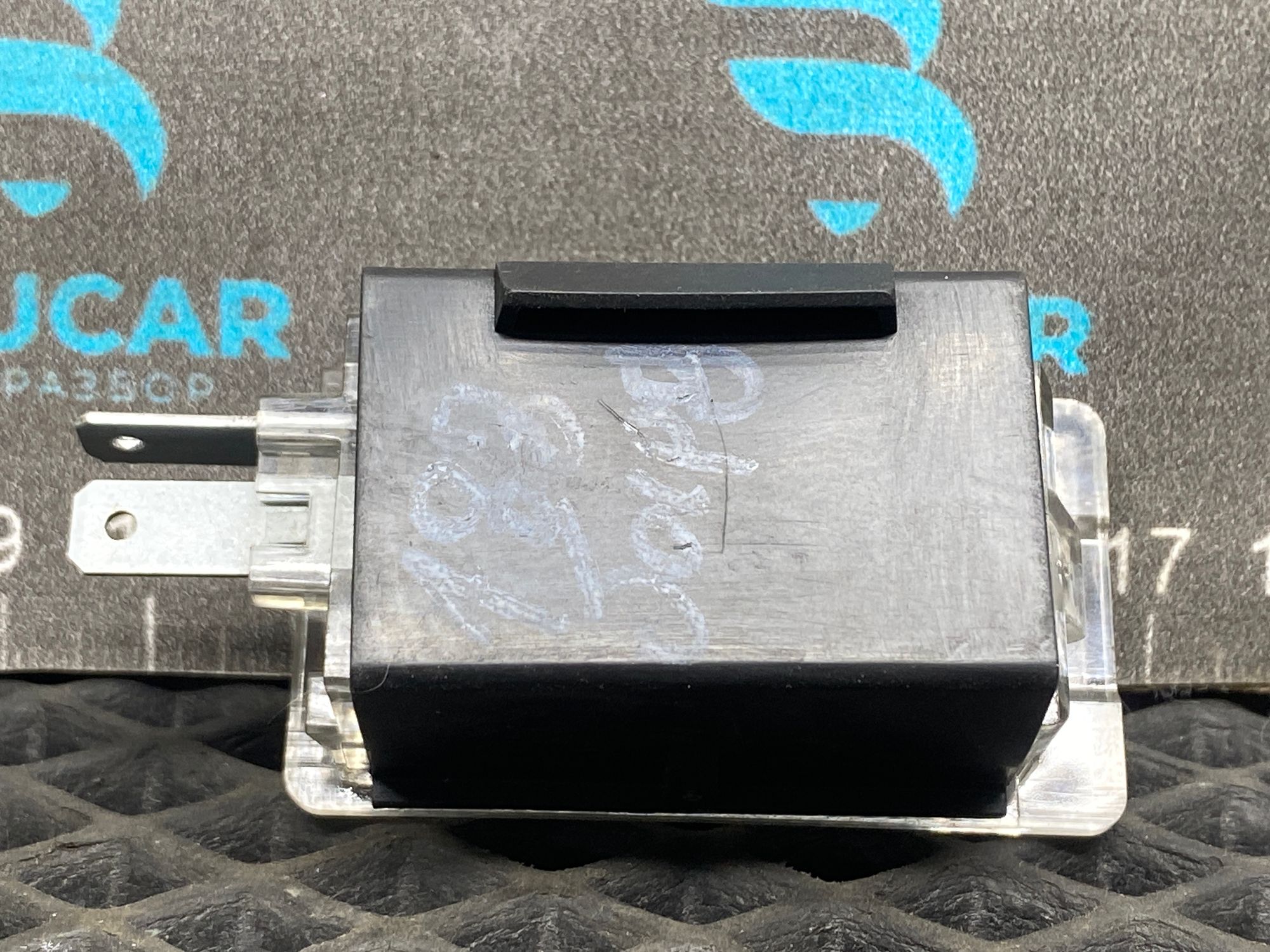 https://ycs.partsauto.market/partsauto-images/thmbs/userImages/c8f07ba63eb5b2f0f6006ea854bf8f7d/part/95b569b0-e98f-4383-add7-6de6b99384d9_1777385751388.jpg