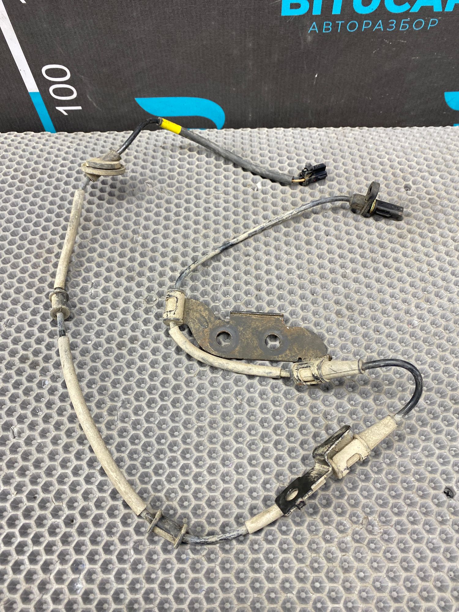 Б/У Датчик ABS задний правый  Kia Ceed 2 JD (G4FG) 1.6L AT 2013 Хэтчбек, 2490 рублей, Краснодар