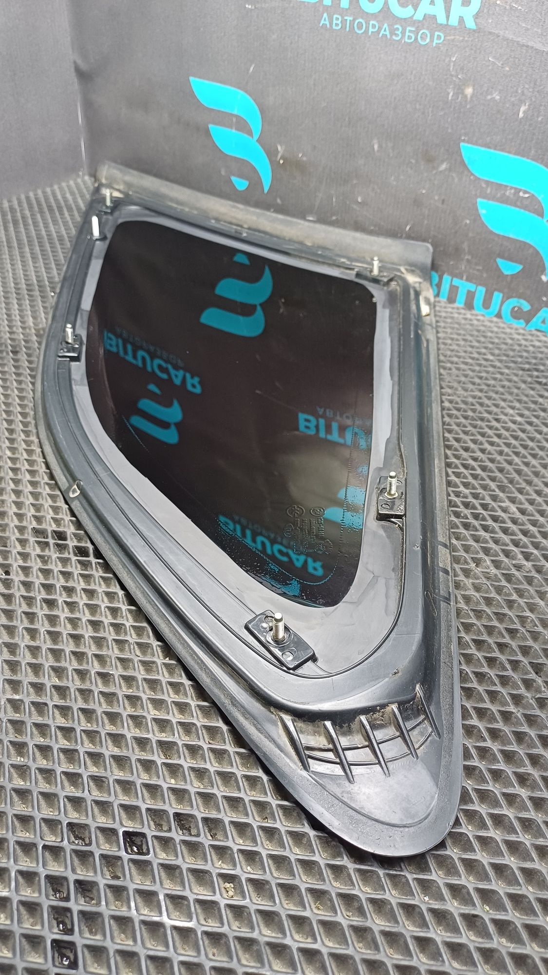 https://ycs.partsauto.market/partsauto-images/thmbs/userImages/c8f07ba63eb5b2f0f6006ea854bf8f7d/part/96876039-0248-4aca-aecc-e60827bb985f_1777280636017.jpg