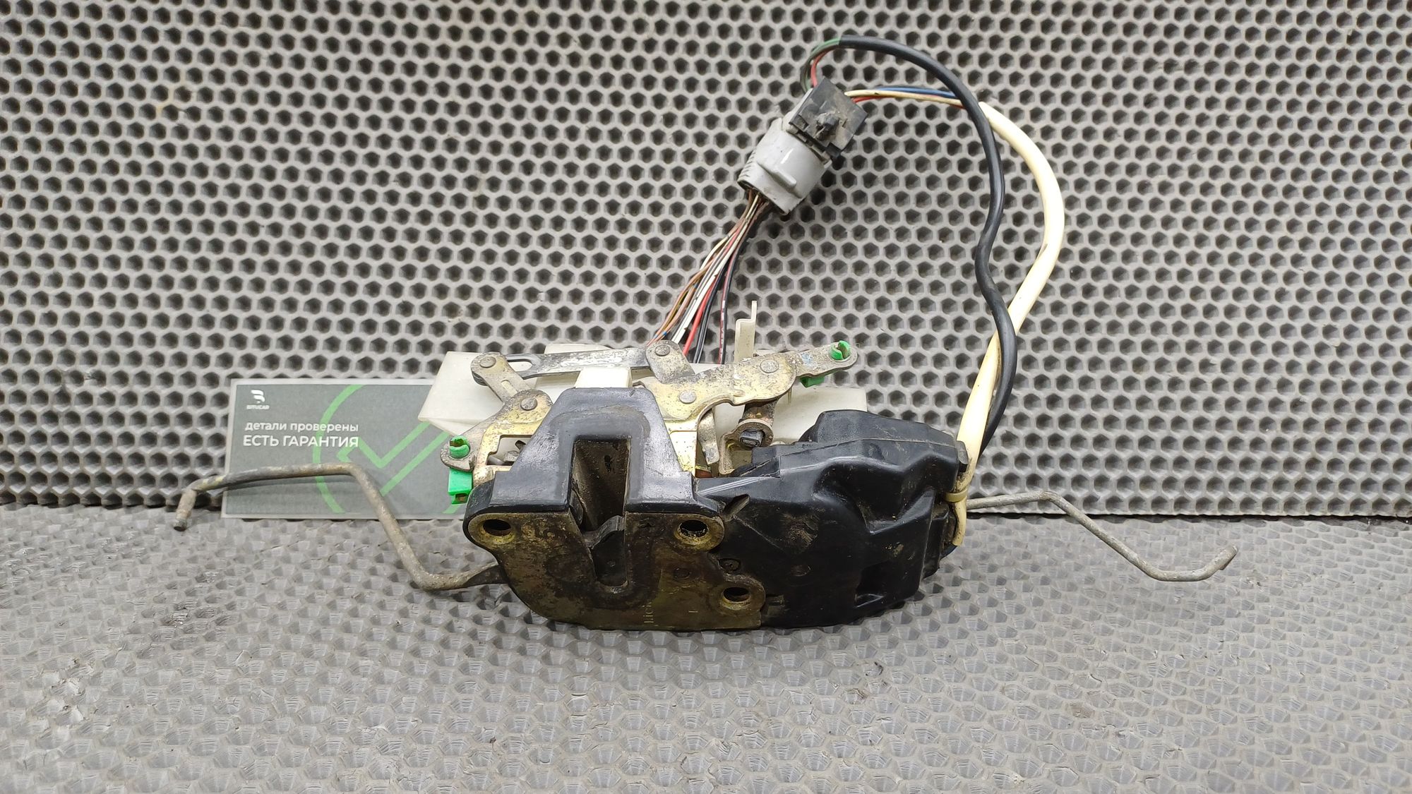 Б/У Замок двери левой передней Toyota CARINA E 6 дорест. 1992—1996 1994 Зеленый, 990 рублей, Краснодар