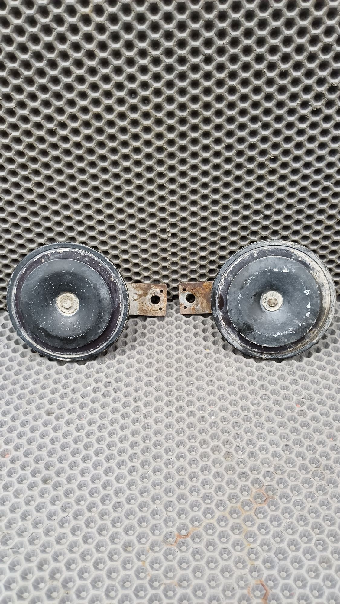 Б/У Звуковой сигнал Toyota CARINA E 6 дорест. 1992—1996 1994 Зеленый, 990 рублей, Краснодар