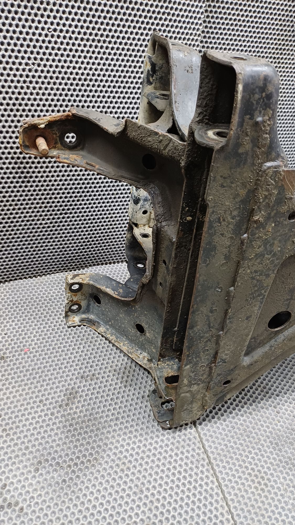 https://ycs.partsauto.market/partsauto-images/thmbs/userImages/c8f07ba63eb5b2f0f6006ea854bf8f7d/part/97df8608-5eff-4d87-8dcd-1a311baf12f7_1774363849434.jpg
