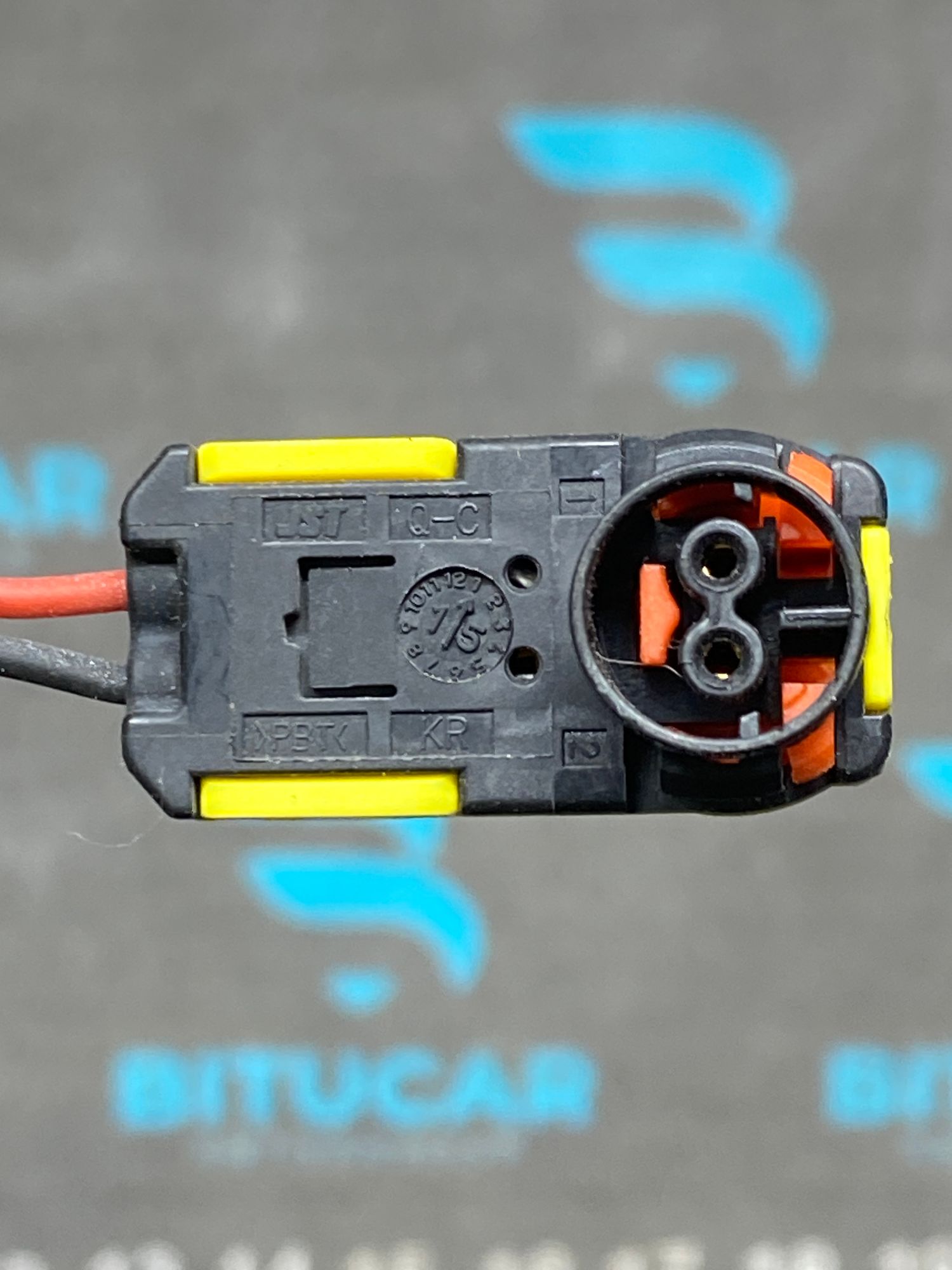 https://ycs.partsauto.market/partsauto-images/thmbs/userImages/c8f07ba63eb5b2f0f6006ea854bf8f7d/part/9847db40-3b8f-480c-82b7-d7da60d584b0_1777452453072.jpg