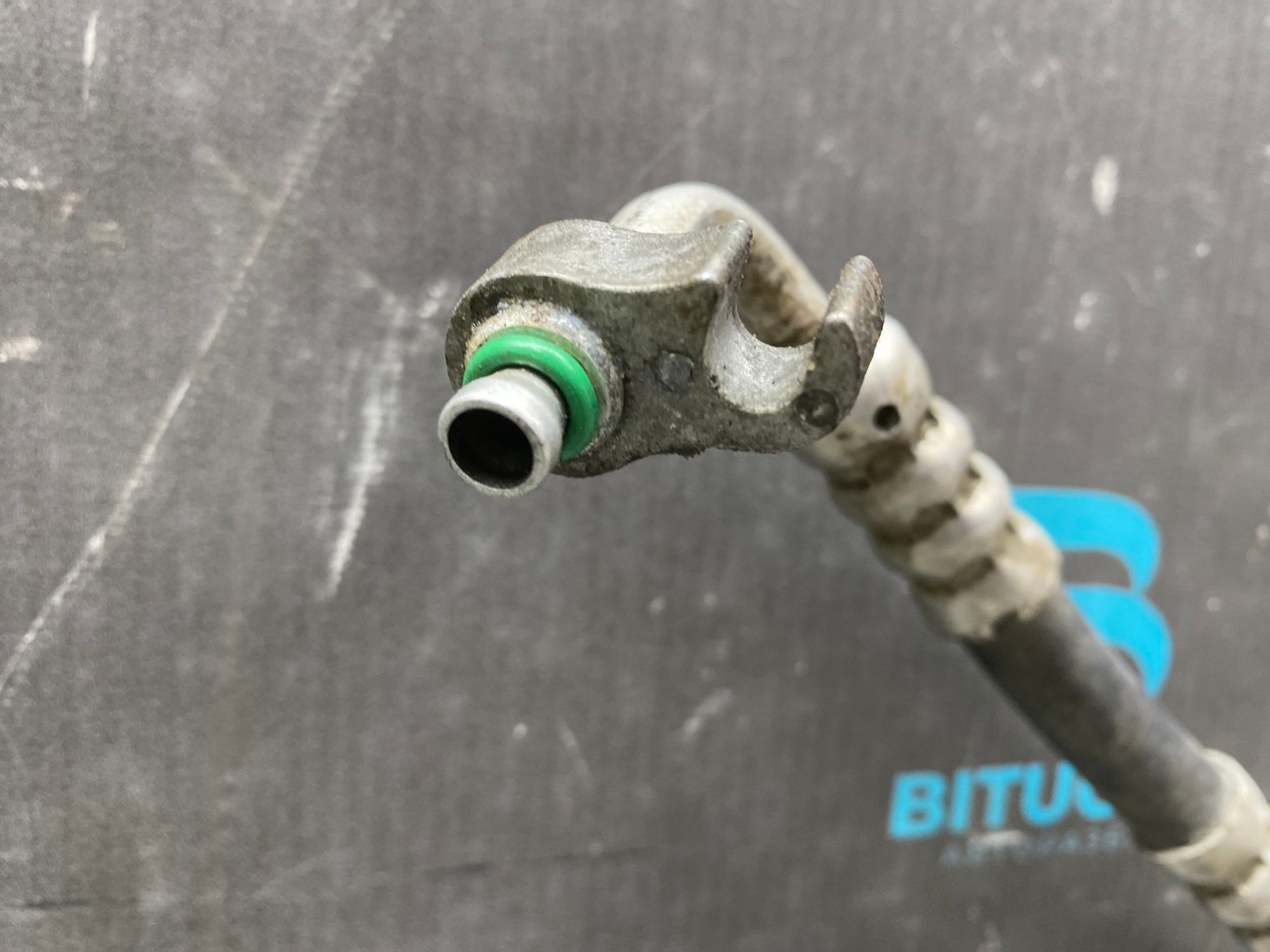 https://ycs.partsauto.market/partsauto-images/thmbs/userImages/c8f07ba63eb5b2f0f6006ea854bf8f7d/part/98b081a7-6198-4e65-a0cb-bc77f953ca7c_1777555431863.jpg