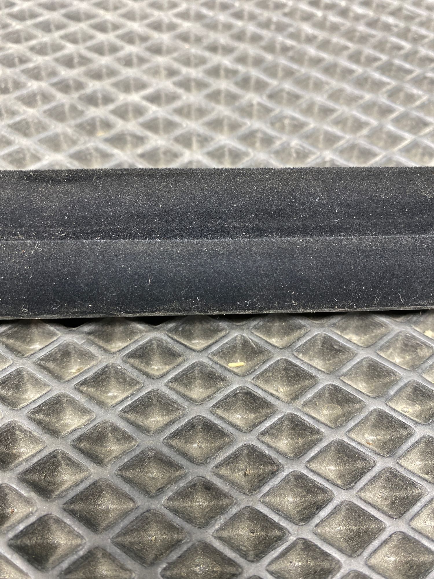 https://ycs.partsauto.market/partsauto-images/thmbs/userImages/c8f07ba63eb5b2f0f6006ea854bf8f7d/part/9952d68b-3d8e-46f2-9799-ae0d94514d11_1777032989144.jpg