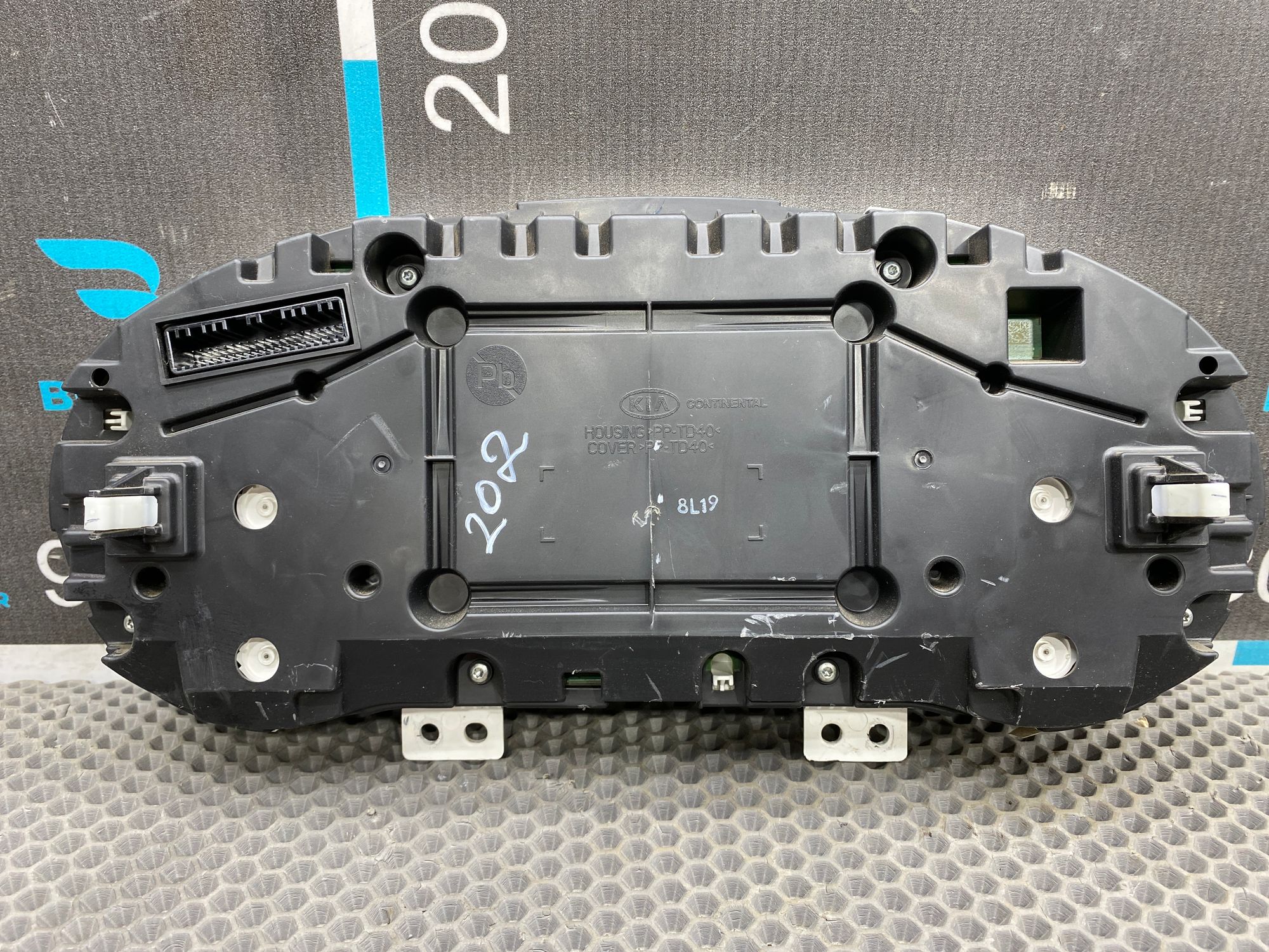 https://ycs.partsauto.market/partsauto-images/thmbs/userImages/c8f07ba63eb5b2f0f6006ea854bf8f7d/part/9988ed4b-166d-4120-a959-12a9972a34f0_1777624244837.jpg