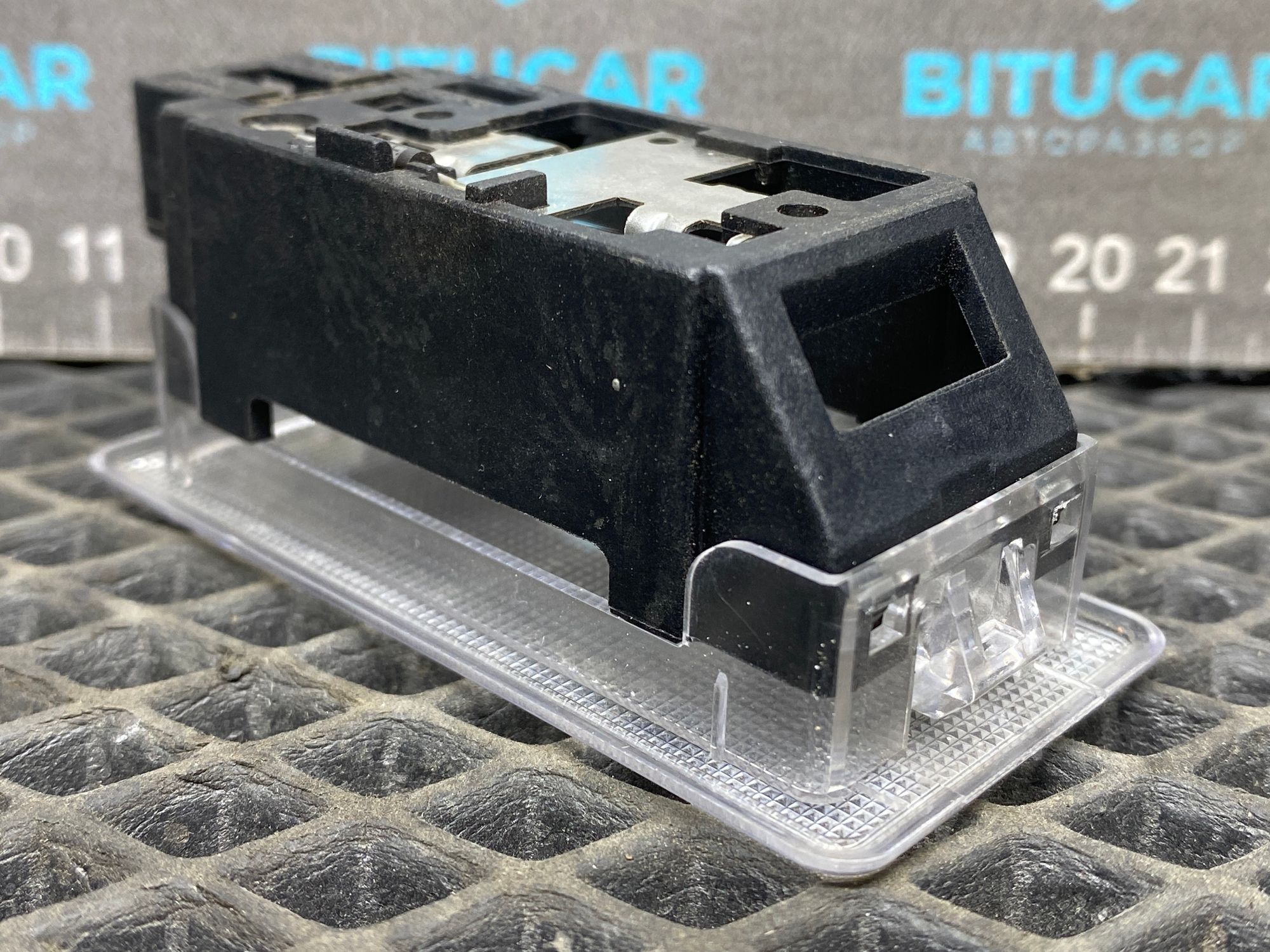 https://ycs.partsauto.market/partsauto-images/thmbs/userImages/c8f07ba63eb5b2f0f6006ea854bf8f7d/part/99efec0d-8cc7-4e92-aff0-44aba1714044_1777445697470.jpg