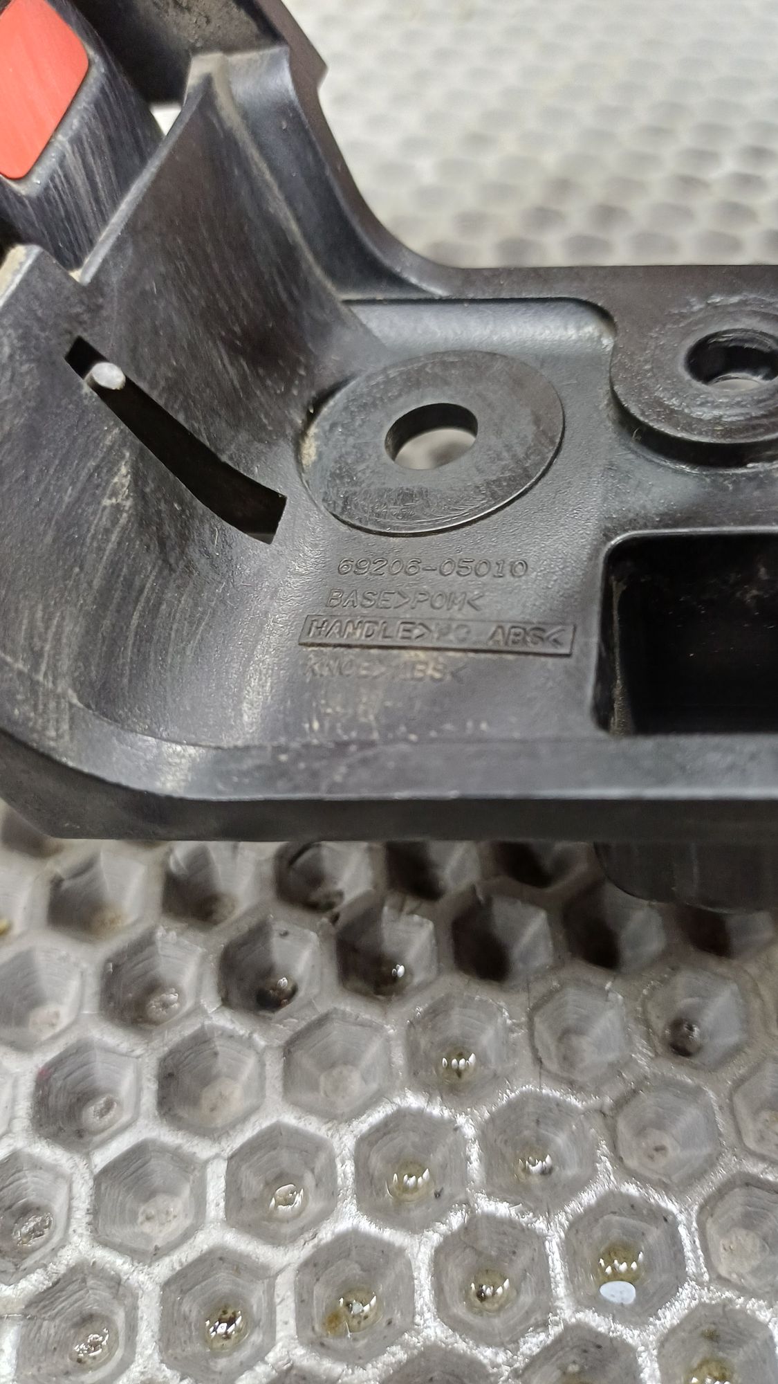 Б/У Ручка двери внутренняя задняя левая Toyota CARINA E 6 дорест. 1992—1996 1994 Зеленый, 399 рублей, Краснодар