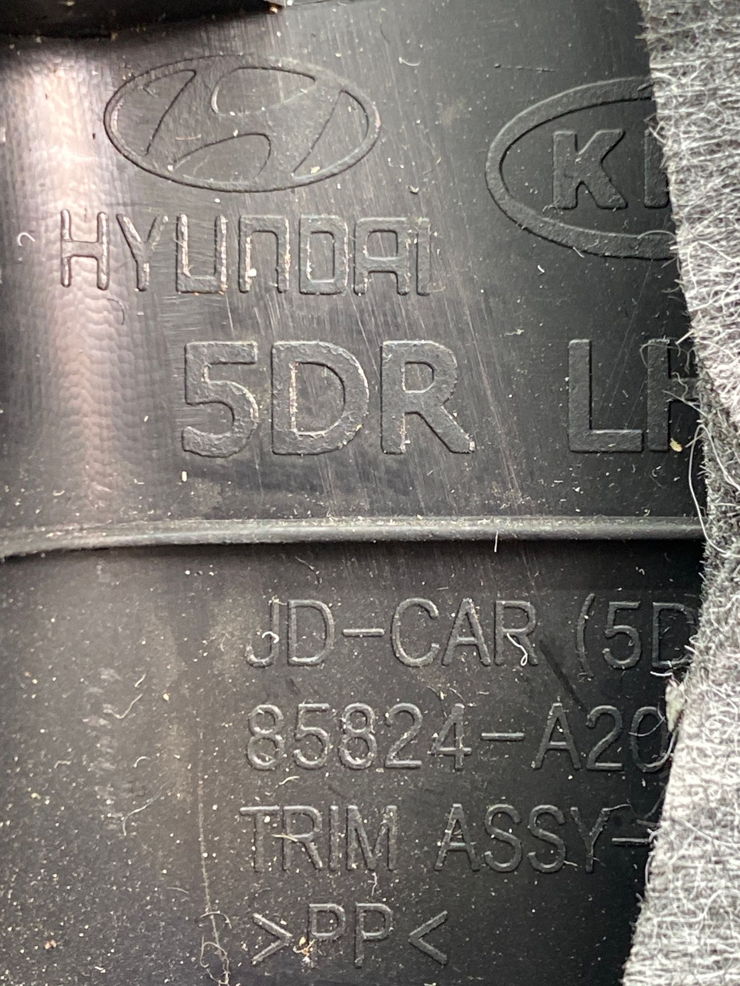 https://ycs.partsauto.market/partsauto-images/thmbs/userImages/c8f07ba63eb5b2f0f6006ea854bf8f7d/part/9a0949df-ee94-4ed2-9fca-6e8ff1819c51_1777538833007.jpg
