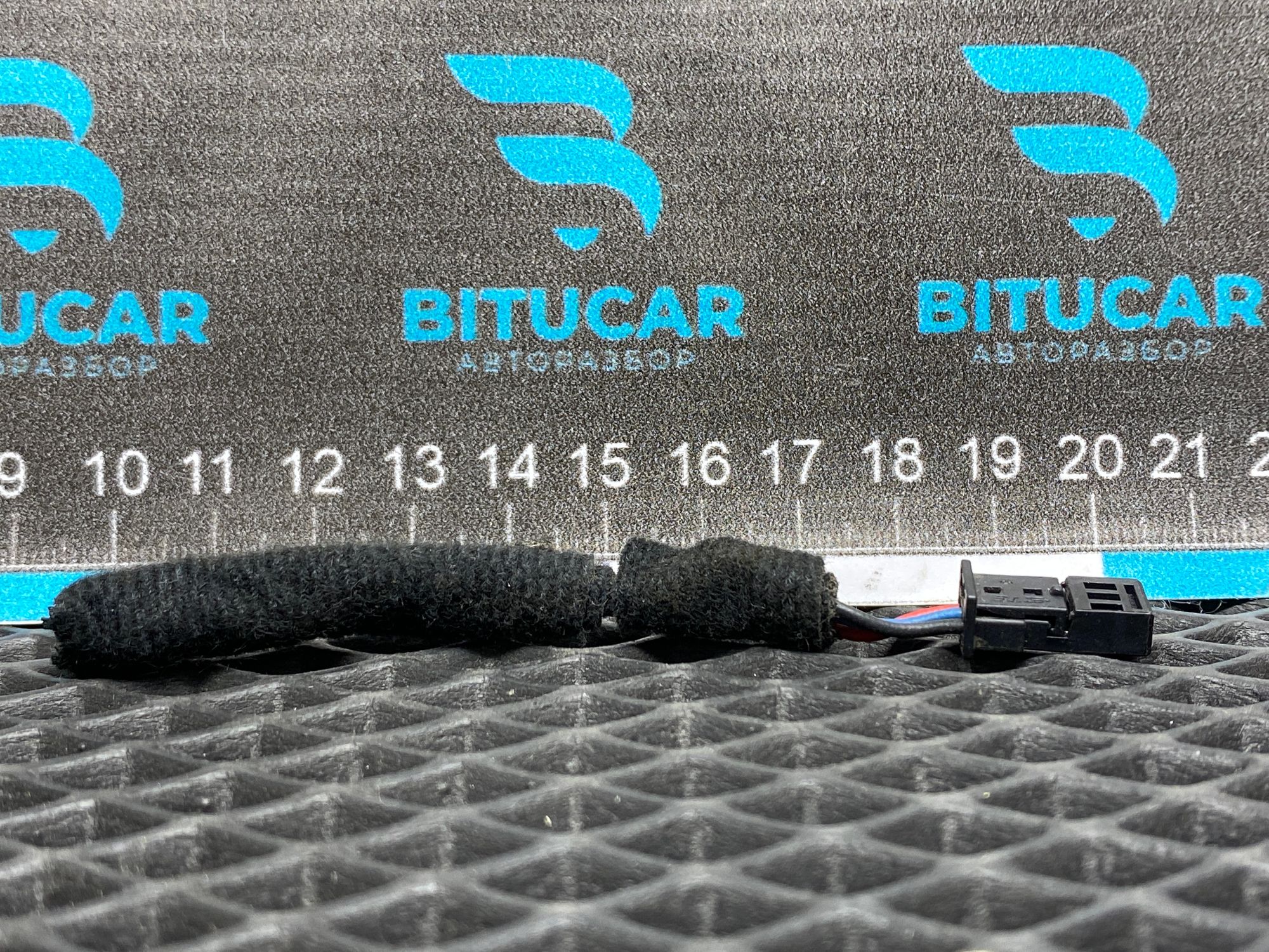 https://ycs.partsauto.market/partsauto-images/thmbs/userImages/c8f07ba63eb5b2f0f6006ea854bf8f7d/part/9a27e818-73a6-4f50-9528-af08e7cc8016_1777726821559.jpg