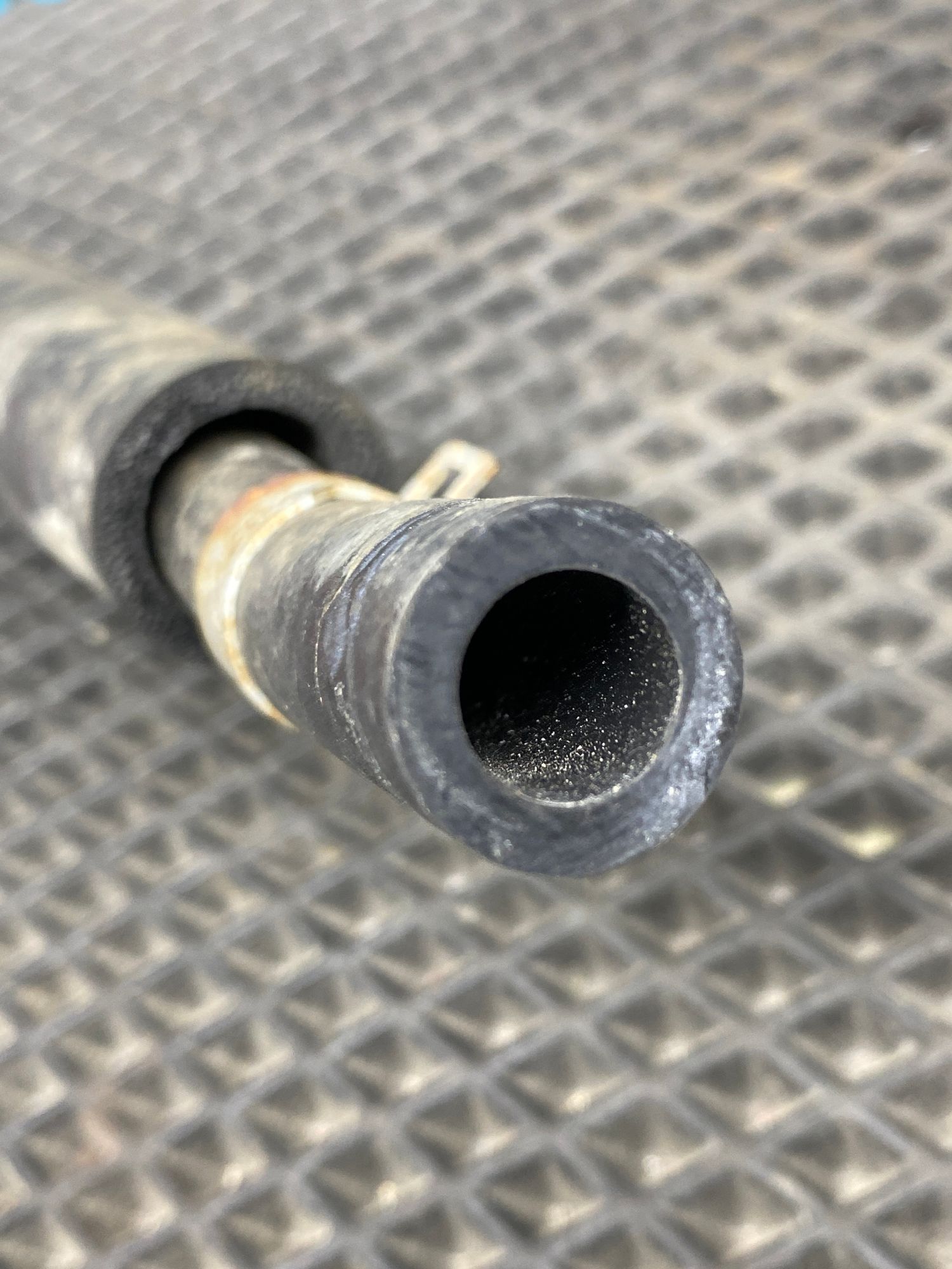 https://ycs.partsauto.market/partsauto-images/thmbs/userImages/c8f07ba63eb5b2f0f6006ea854bf8f7d/part/9a82b9b5-7b42-4ae1-9800-db1ecc53a087_1777122264382.jpg