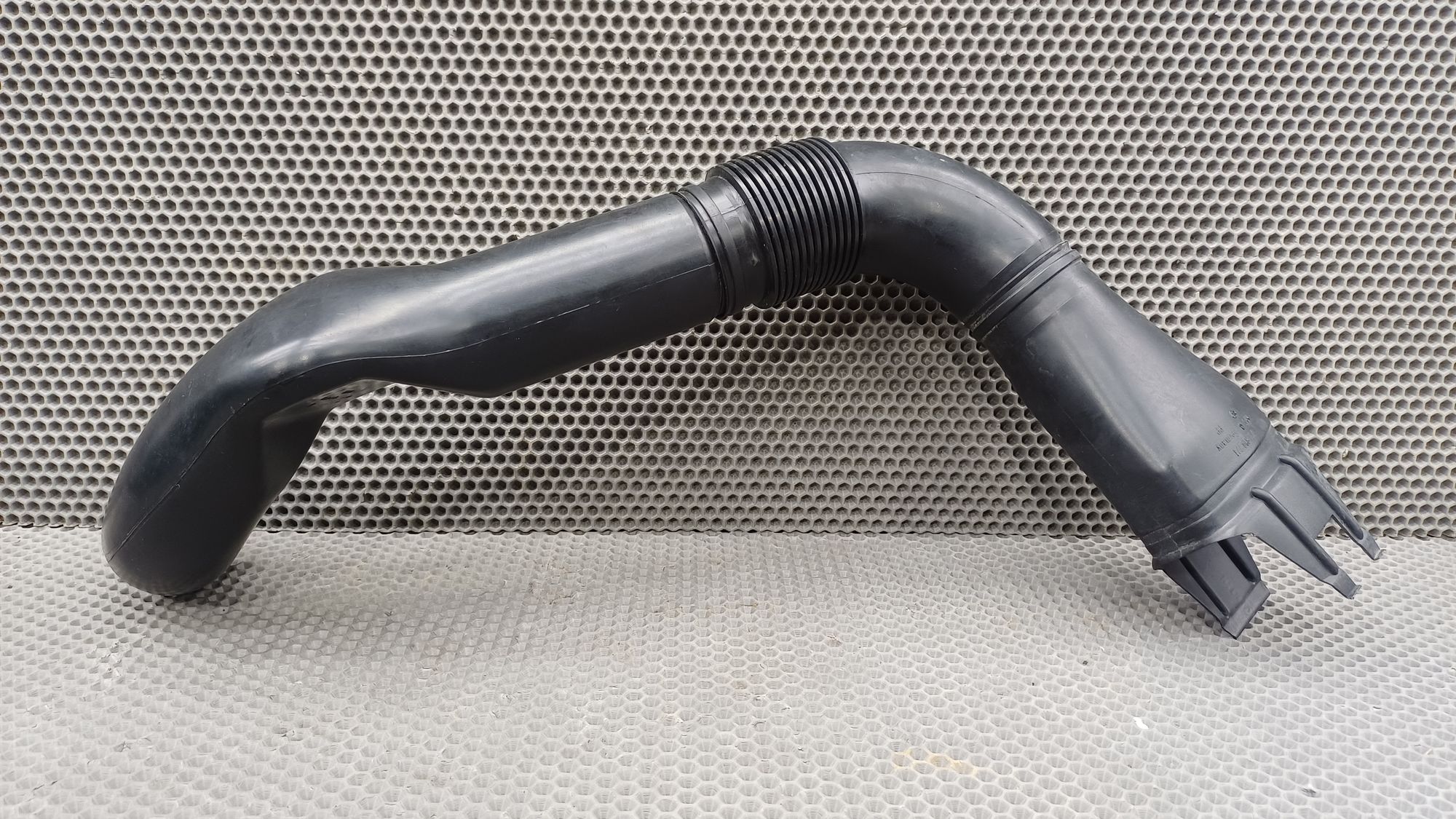 https://ycs.partsauto.market/partsauto-images/thmbs/userImages/c8f07ba63eb5b2f0f6006ea854bf8f7d/part/9ac787f3-ed4a-47da-97e9-7d76bbff78f6_1774179922533.jpg