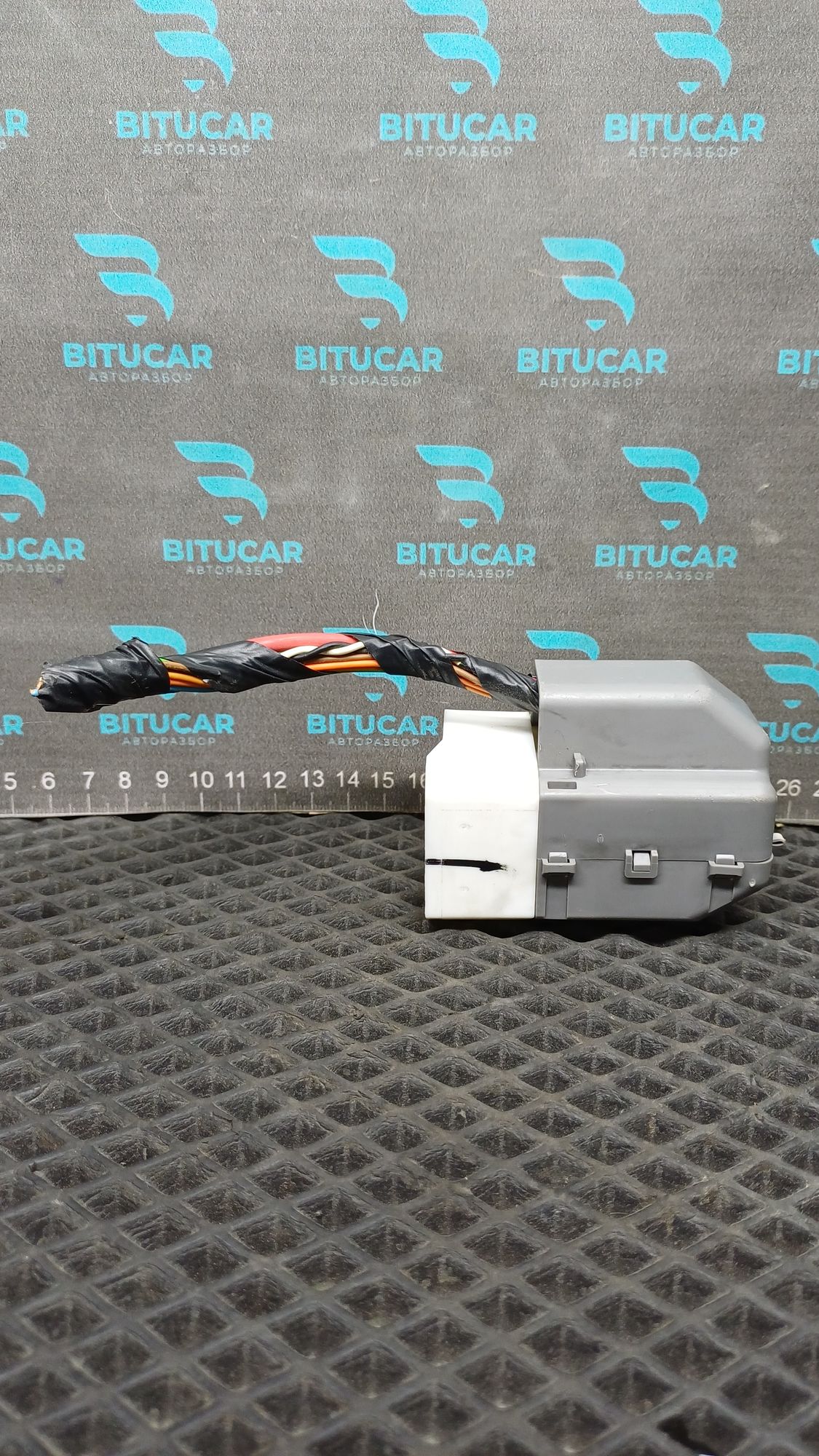 https://ycs.partsauto.market/partsauto-images/thmbs/userImages/c8f07ba63eb5b2f0f6006ea854bf8f7d/part/9b6054d2-ce37-4bb5-8f7c-2165ac8af9b2_1777561968814.jpg