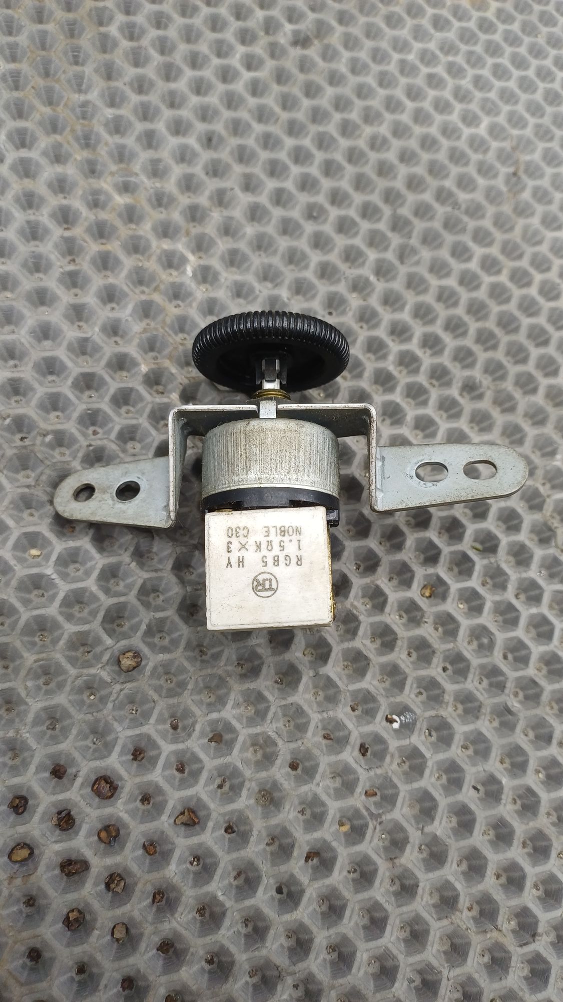 Б/У Кнопка регулировки подсветки приборов Toyota CARINA E 6 дорест. 1992—1996 1994 Зеленый, 499 рублей, Краснодар