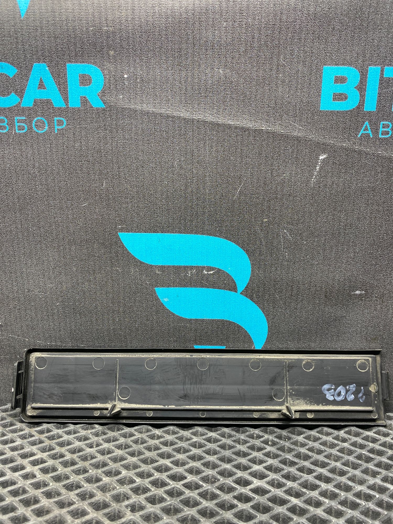 Б/У Крышка корпуса салонного фильтра Kia Optima 4 рест 2019г. 2.0L. G4ND АКПП, 1490 рублей, Краснодар