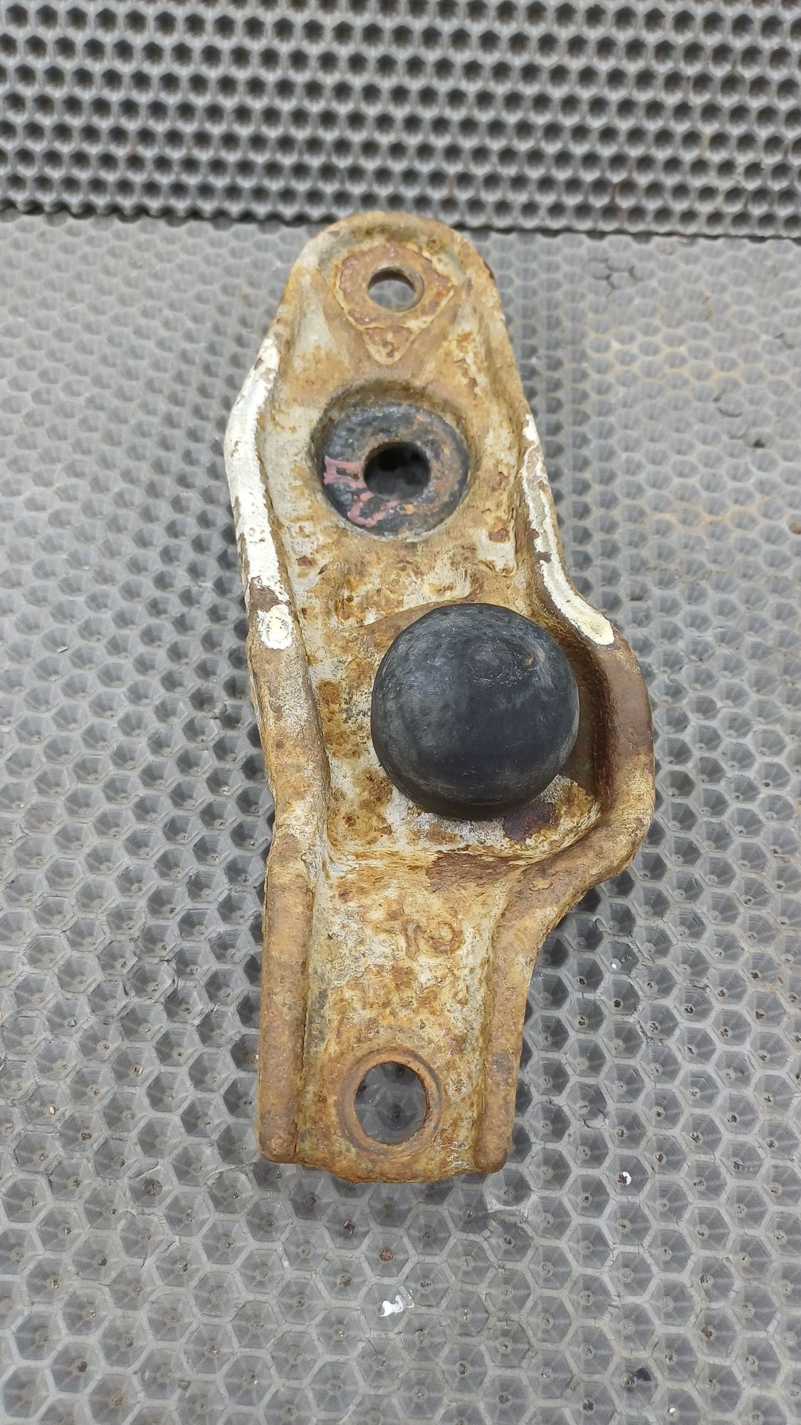 https://ycs.partsauto.market/partsauto-images/thmbs/userImages/c8f07ba63eb5b2f0f6006ea854bf8f7d/part/9e0a8628-5f6e-4ec6-b8ca-5bbe5e16e68c_1774267425337.jpg