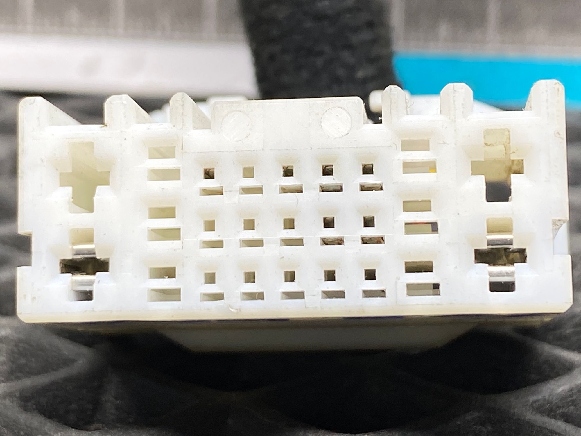https://ycs.partsauto.market/partsauto-images/thmbs/userImages/c8f07ba63eb5b2f0f6006ea854bf8f7d/part/9edd1cb4-ce58-4033-a87d-859ba315e0fc_1777723495696.jpg